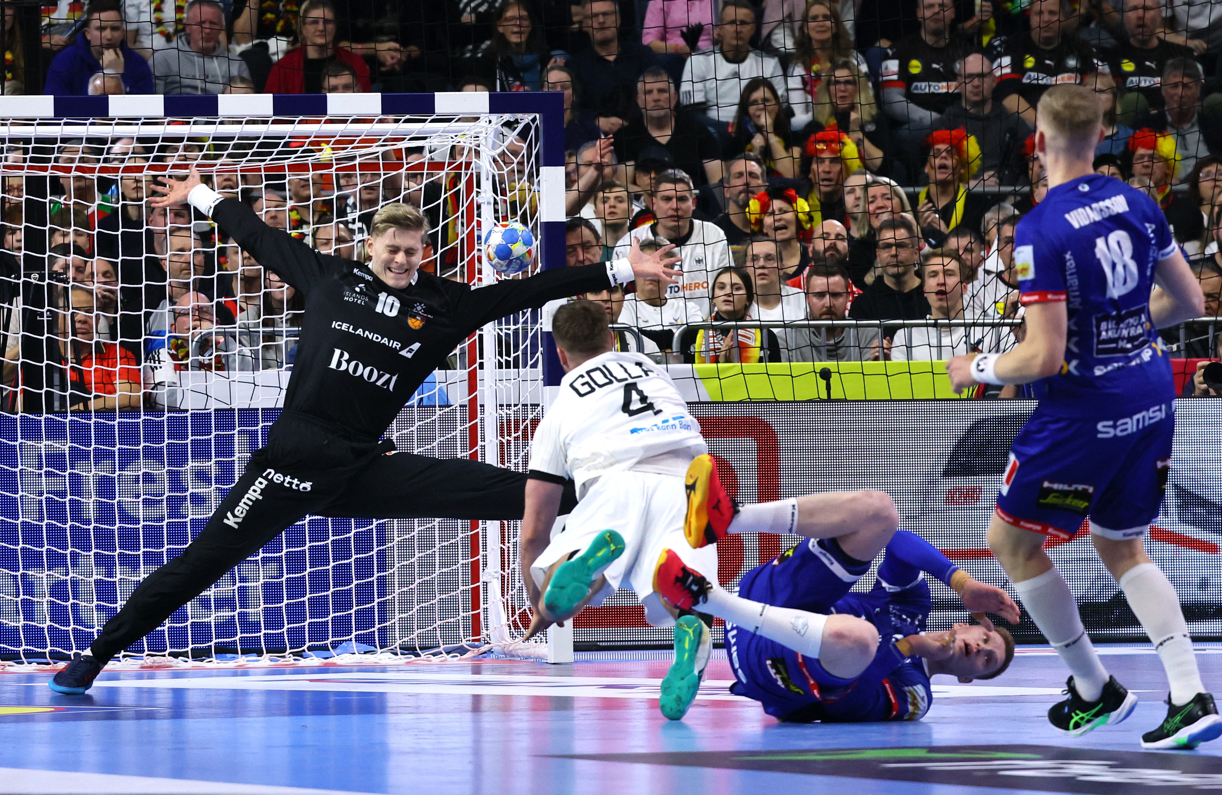  REUTERS/Wolfgang Rattay