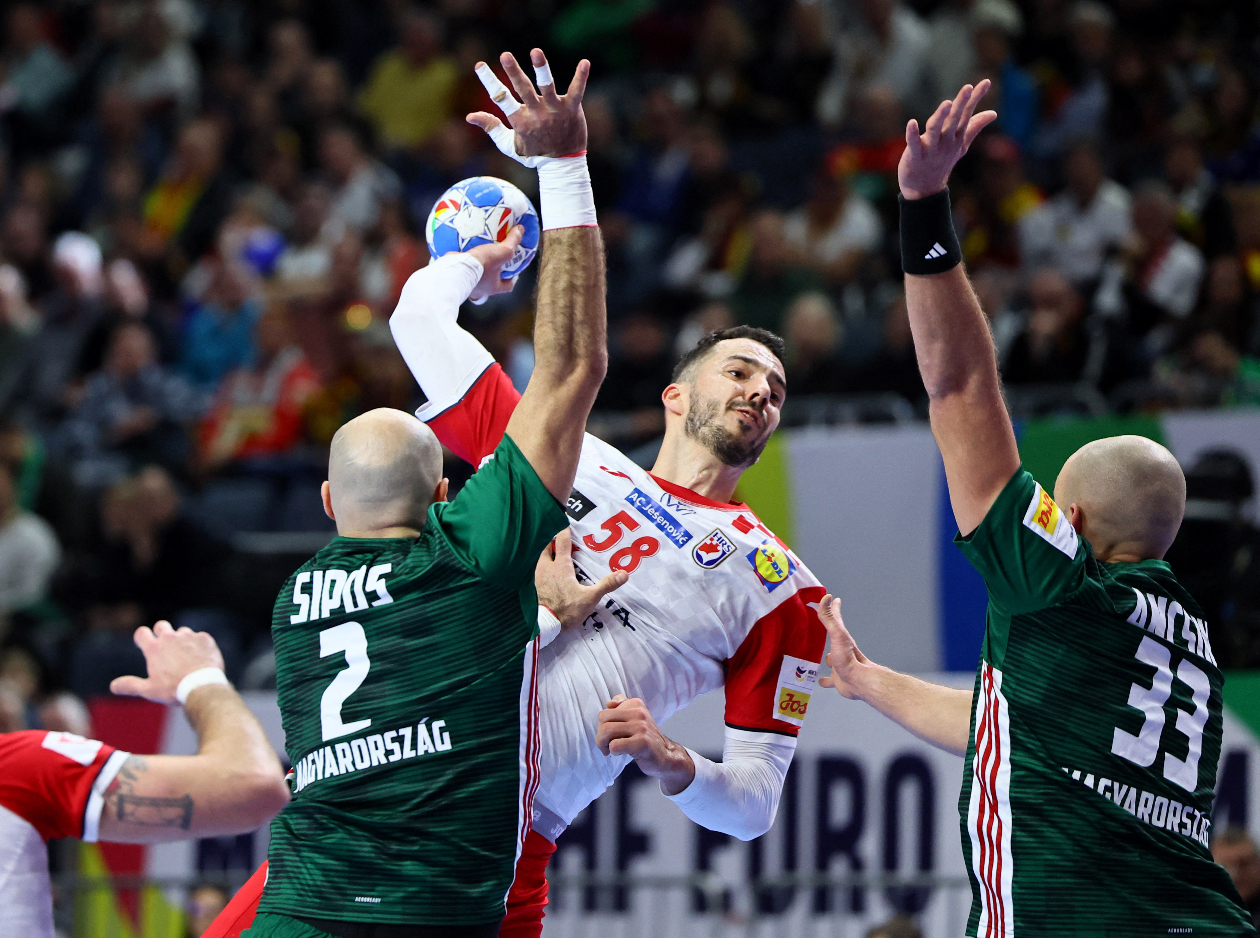 REUTERS/Wolfgang Rattay