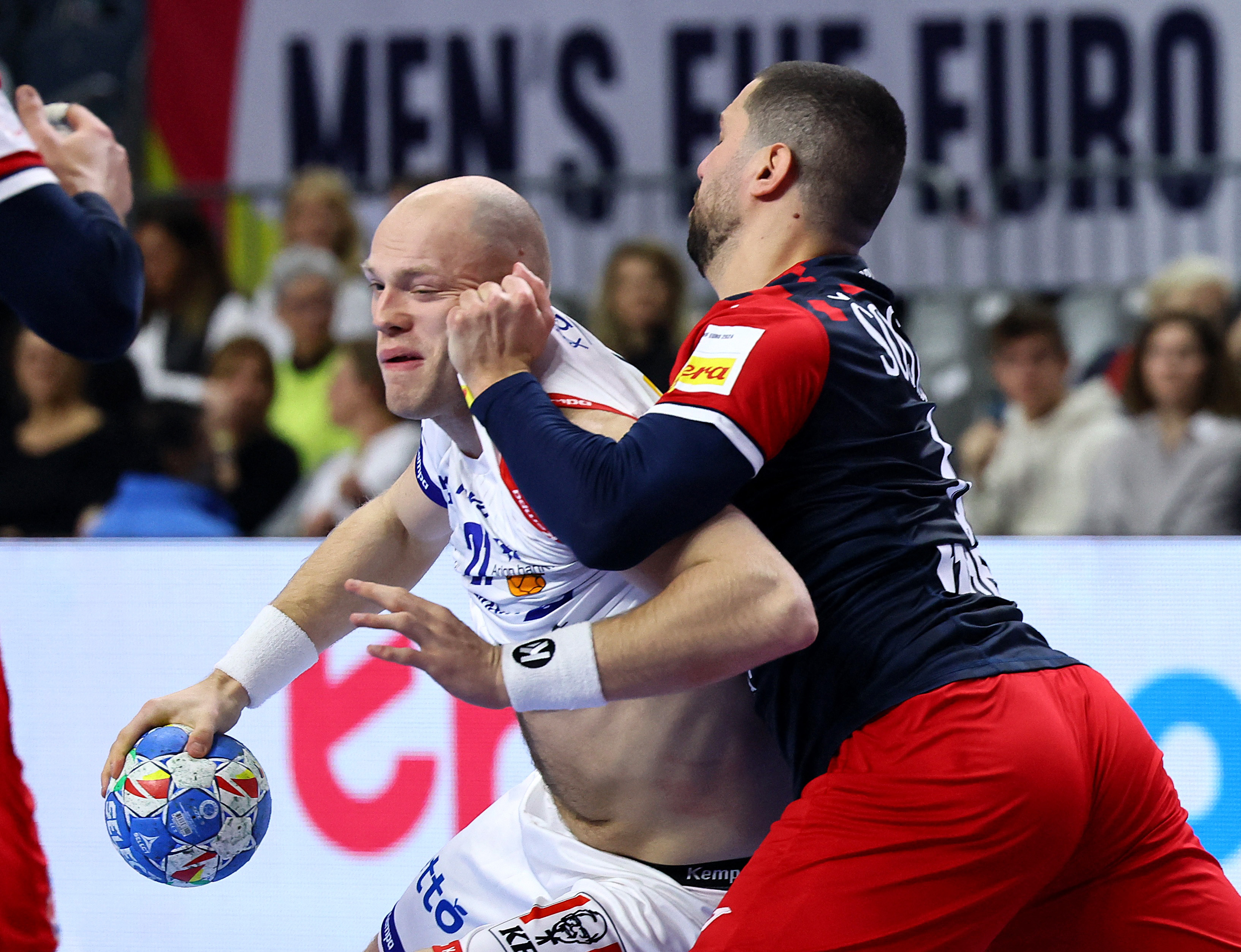 EHF 2024 Men's European Handball Championship - Main Round - Croatia v Iceland