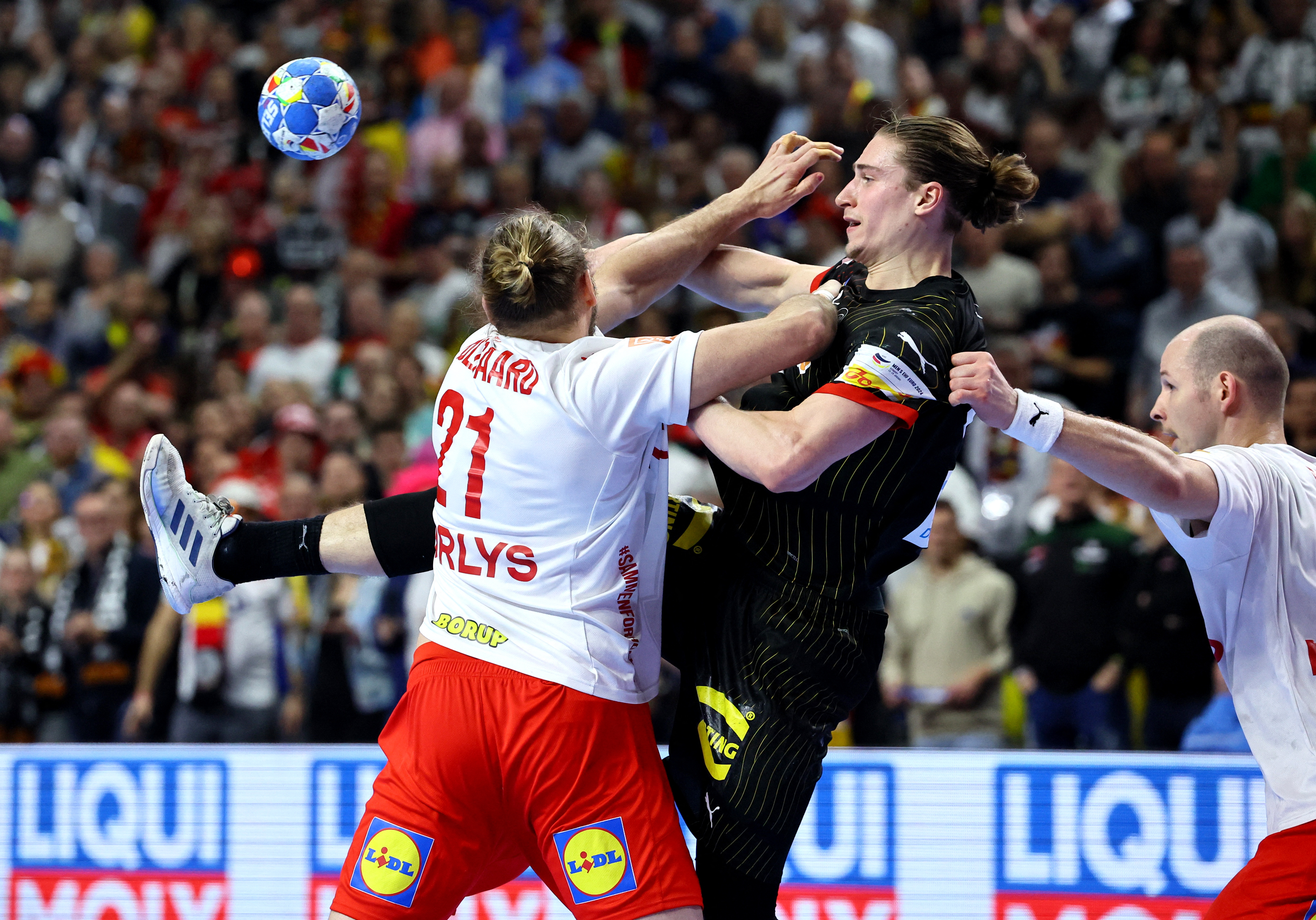 REUTERS/Wolfgang Rattay