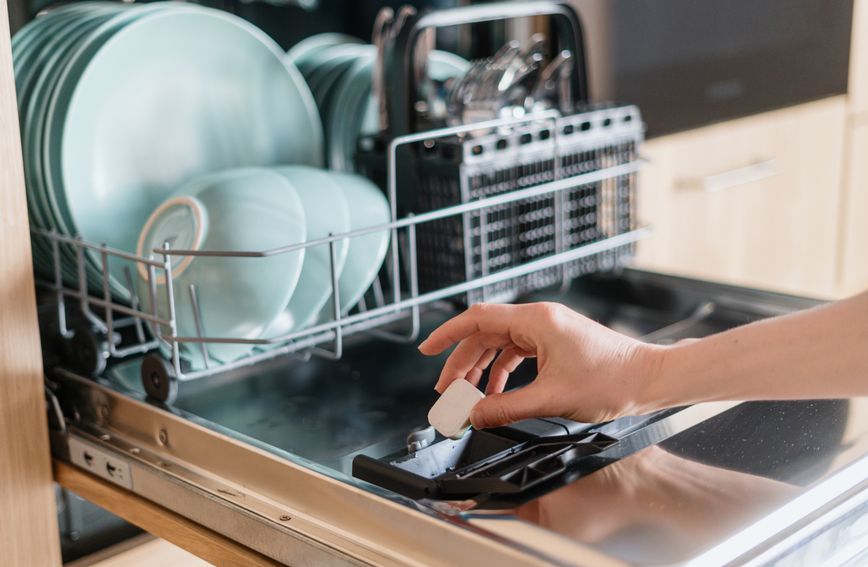 62729351-perilica-posudja