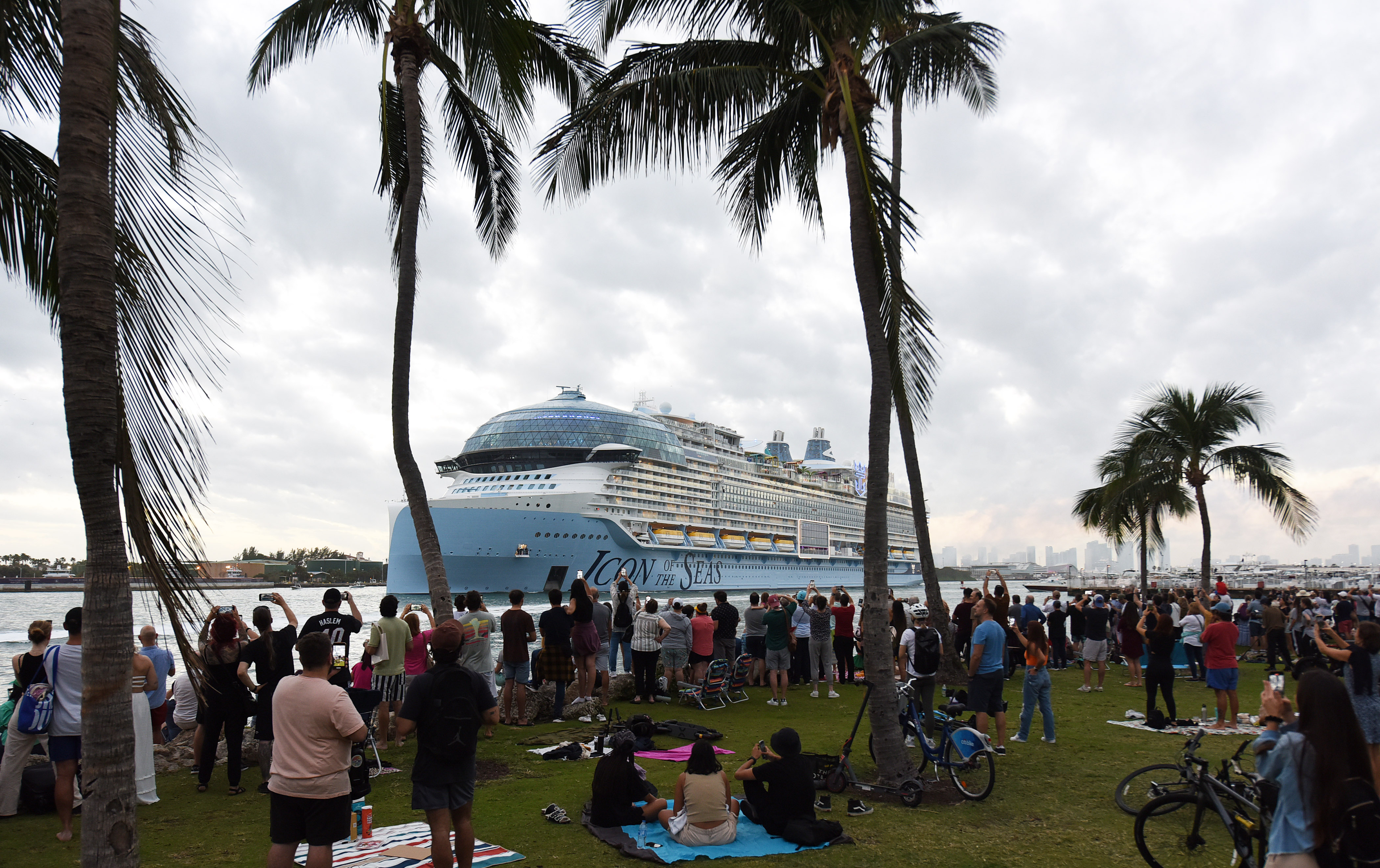 Miami: Isplovio najveći kruzer na svijetu dug 365 metara