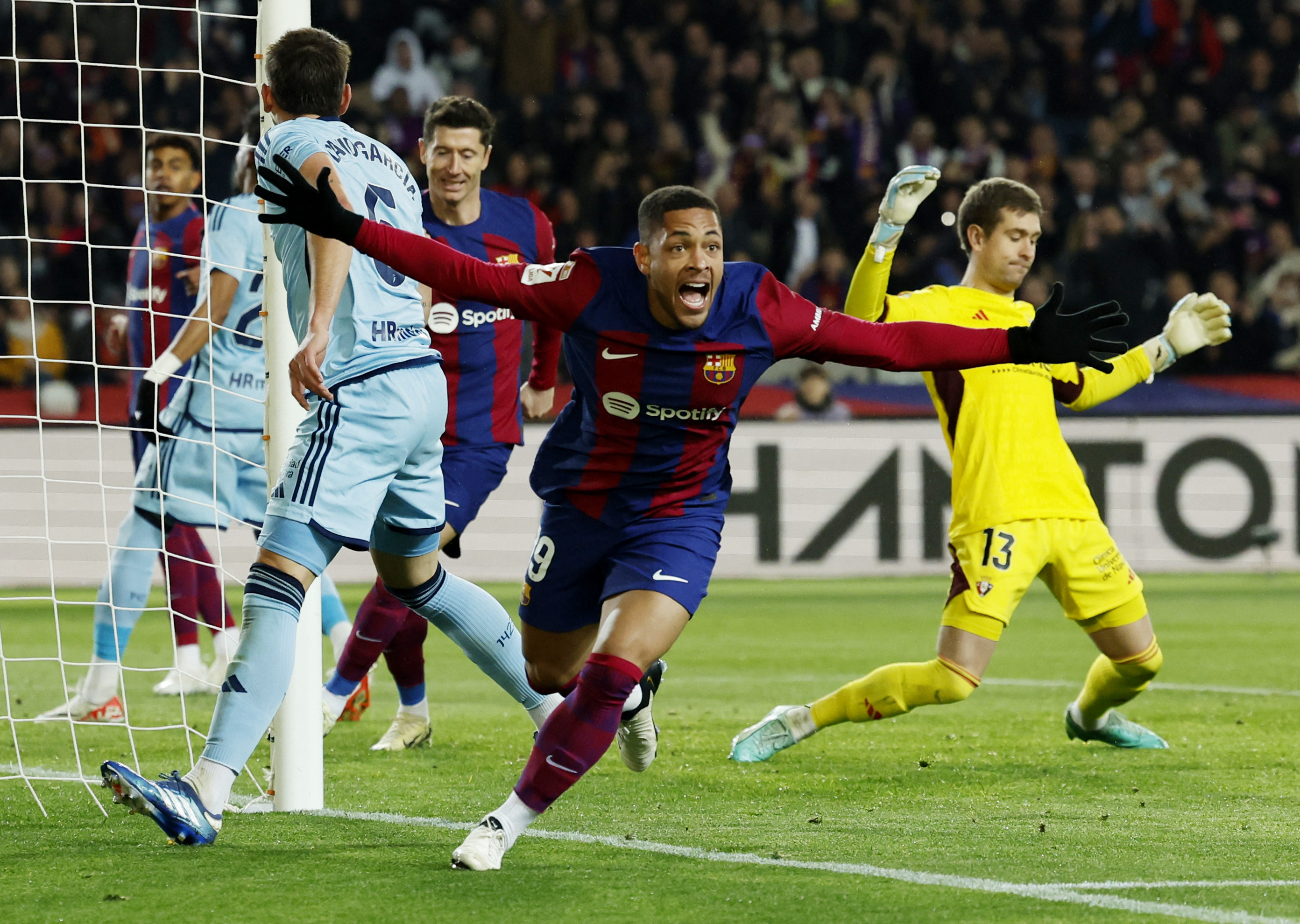 LaLiga - FC Barcelona v Osasuna