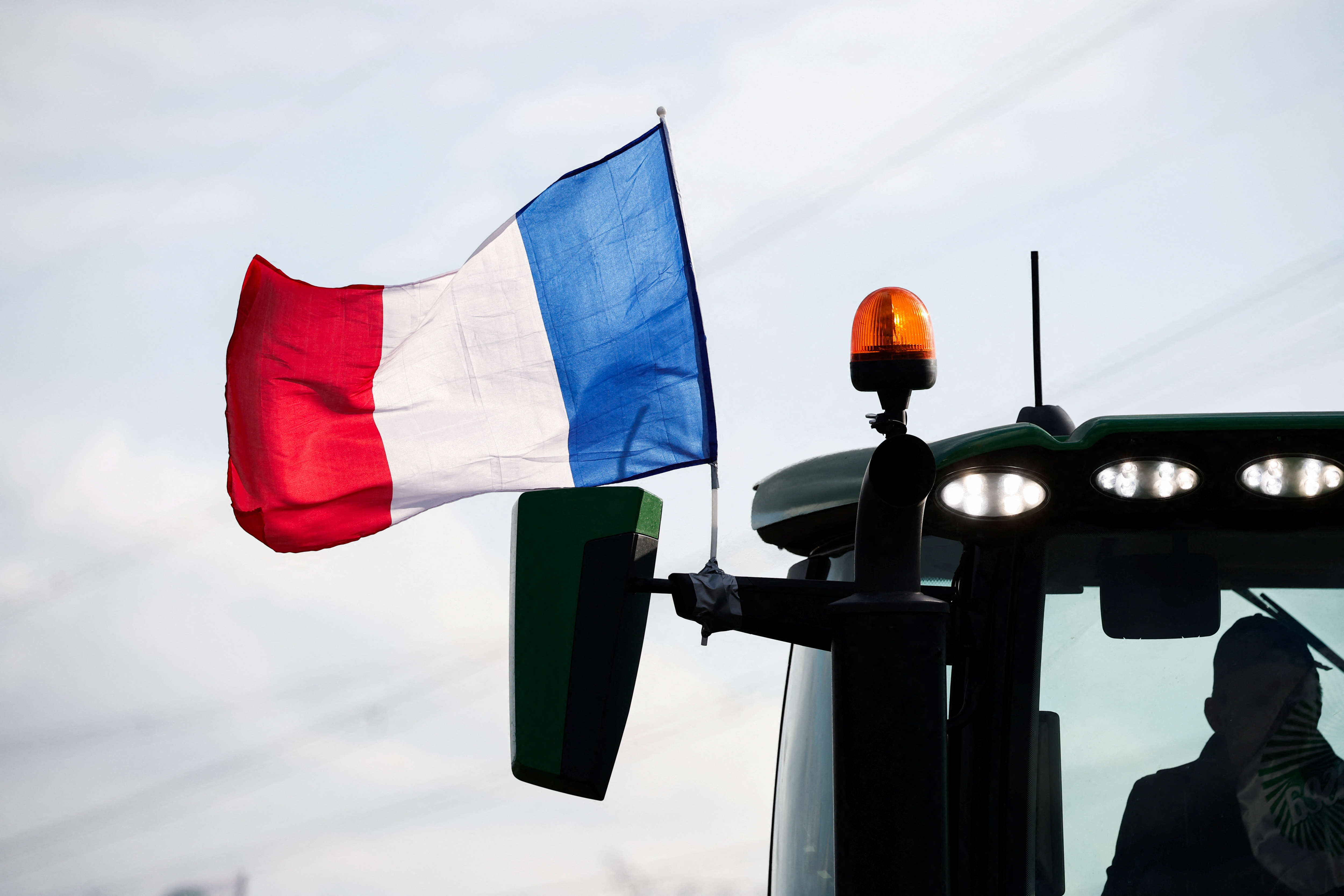 Nationwide farmer protests in France