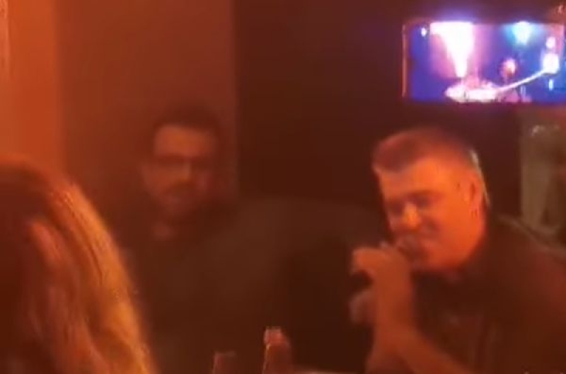 2fee298b04b7da842cece17dcf154c17