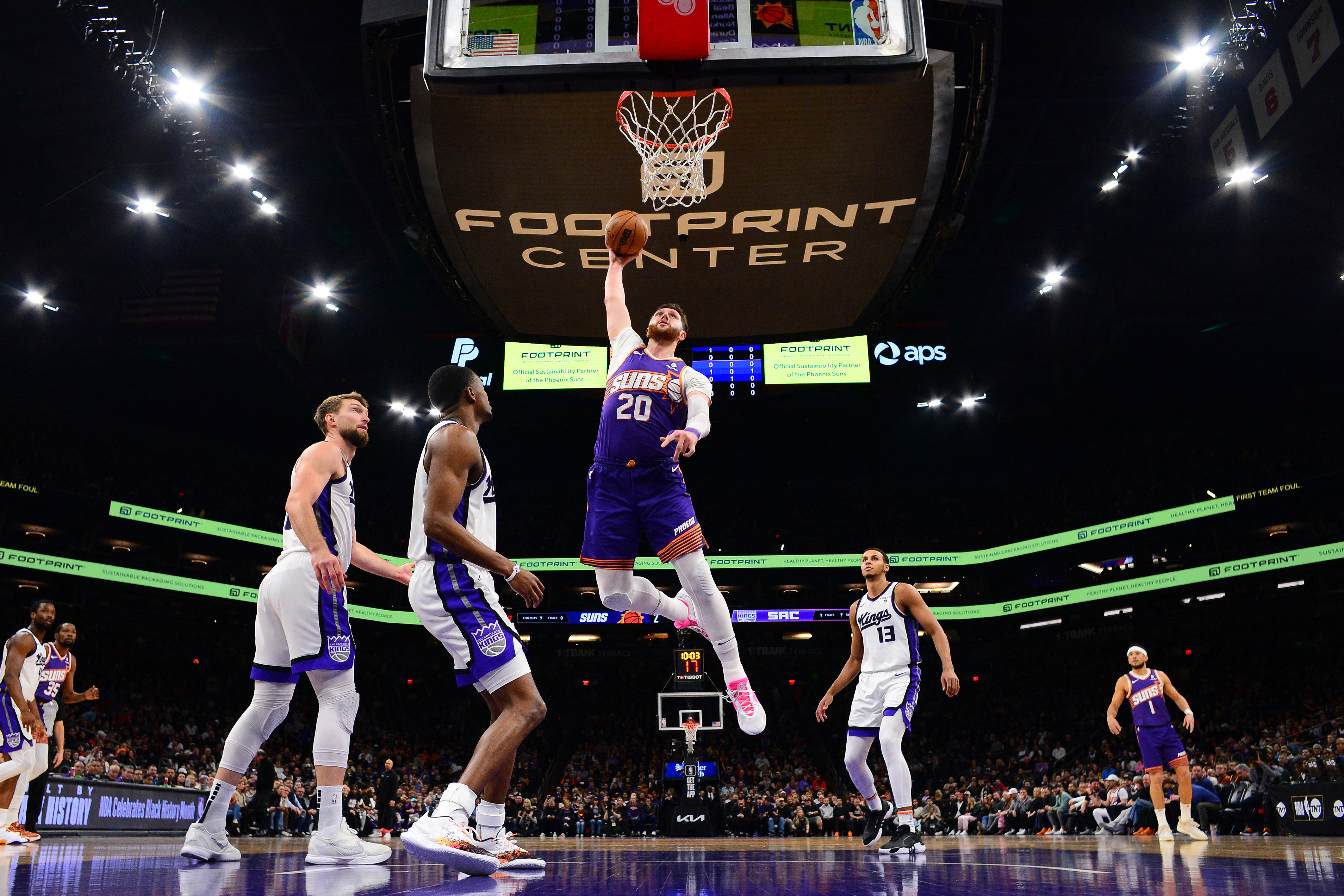 Sacramento Kings v Phoenix Suns