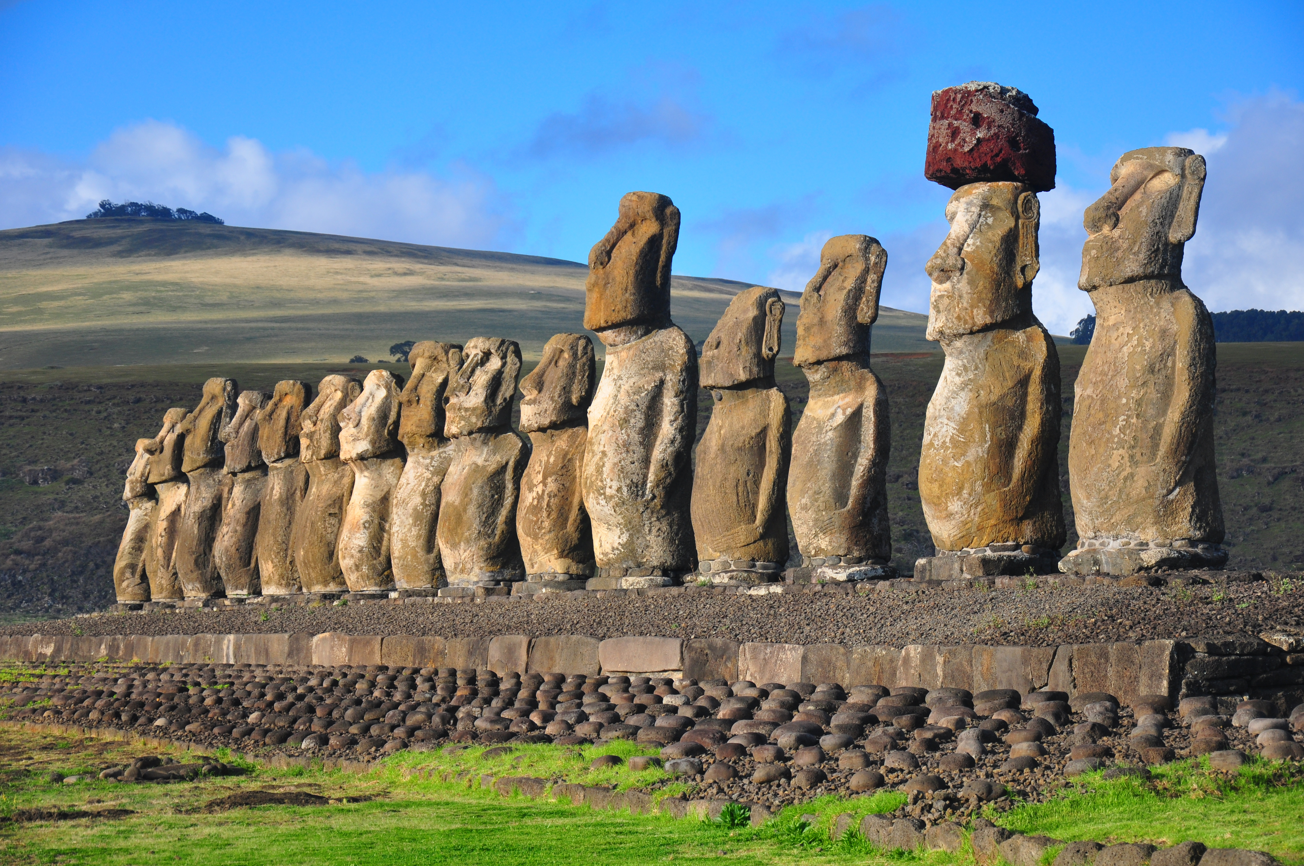 Group,Of,15,Restored,Moai,At,Tongariki,,Easter,Island,,In