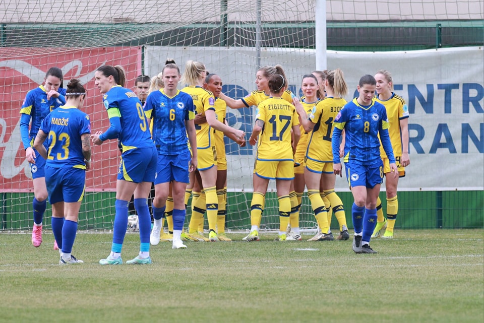 Zmajice / Ženska fudbalska reprezentacija BiH