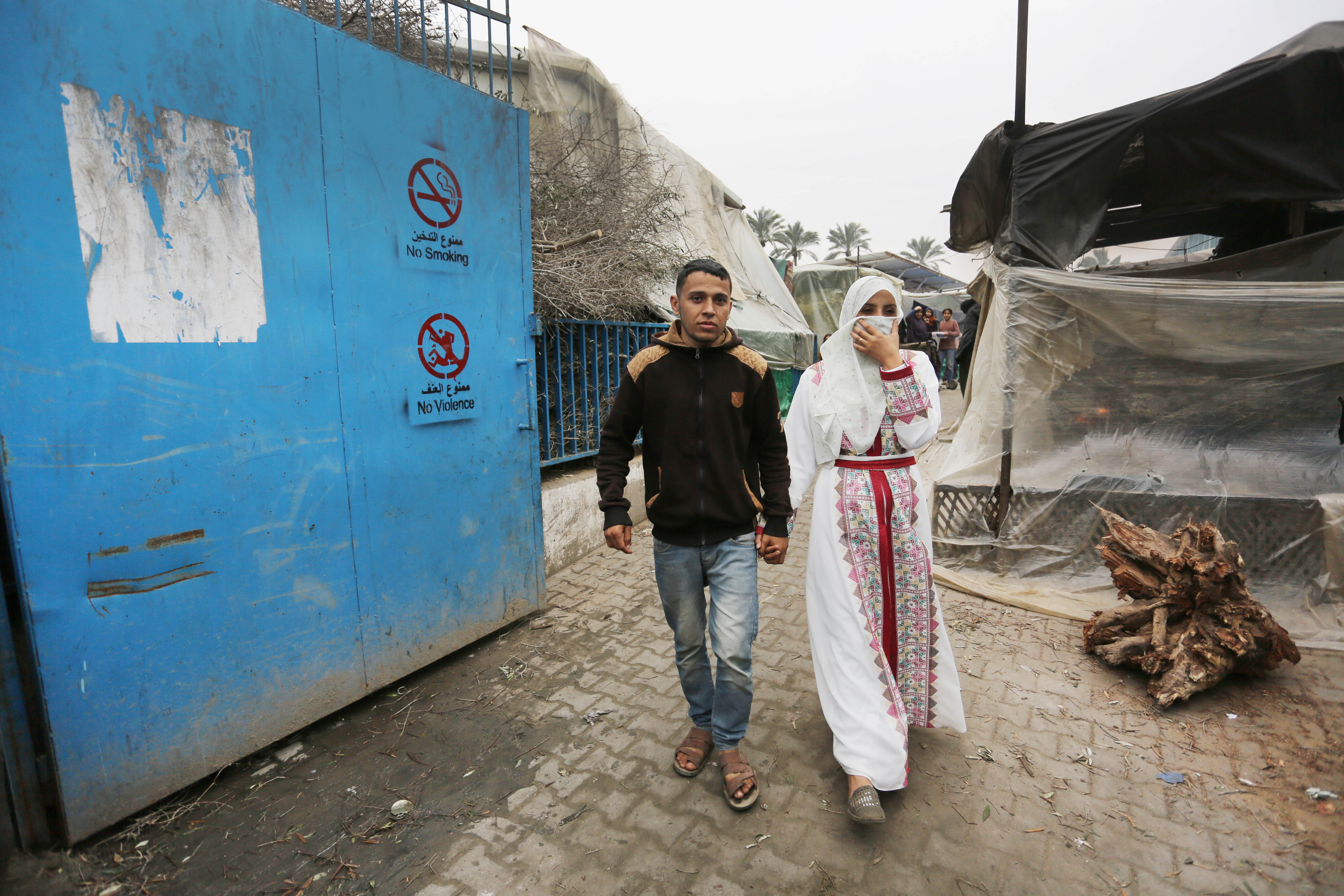 Deir Al-Balah: Par iz Gaze nakon vjenčanja započeo zajednički život u automobilu