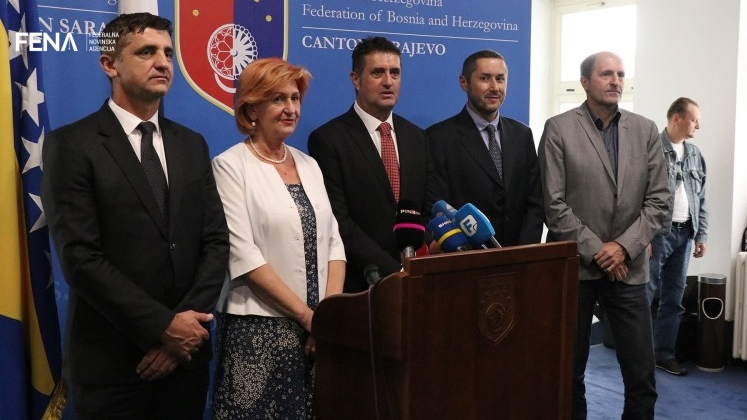 170918_vladaks_markica