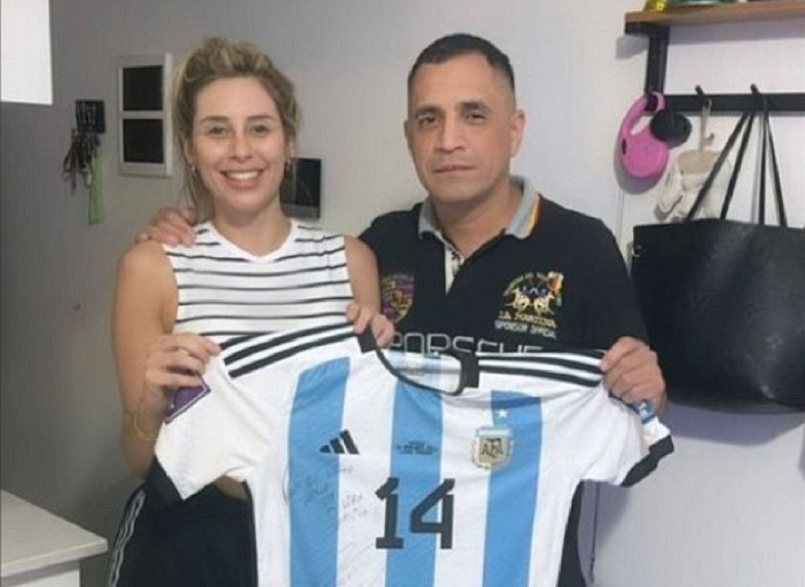 1709293582-Palasios-zena-2