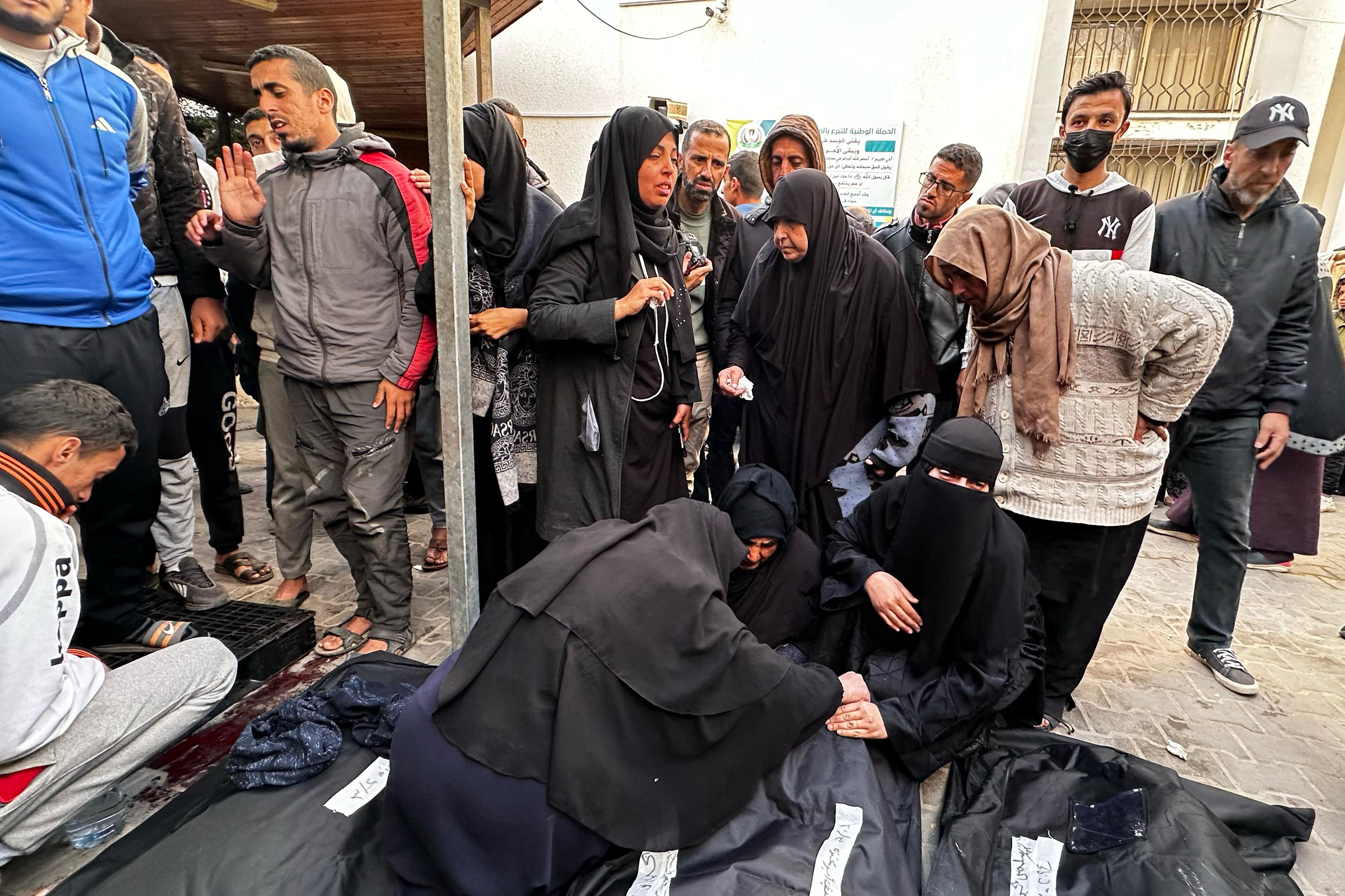 Izraelski napad na Rafah: Ubijeni mnogi civili, uključujući četveromjesečne blizance