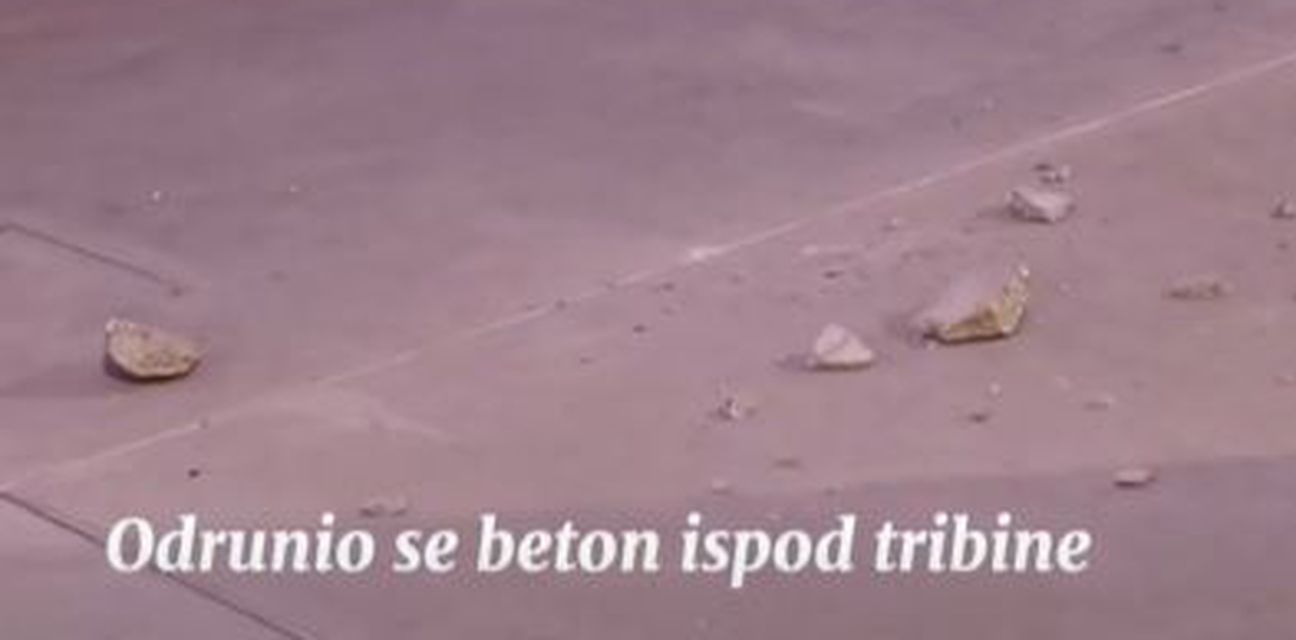 62763473-komadi-betona-ispod-tribine-na-opus-areni