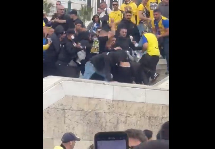 navijacki maccabija tuku palestinca