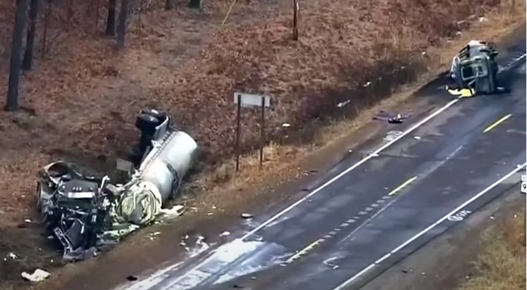 a16a7096-fd64-4fe4-90b8-284a965d5761