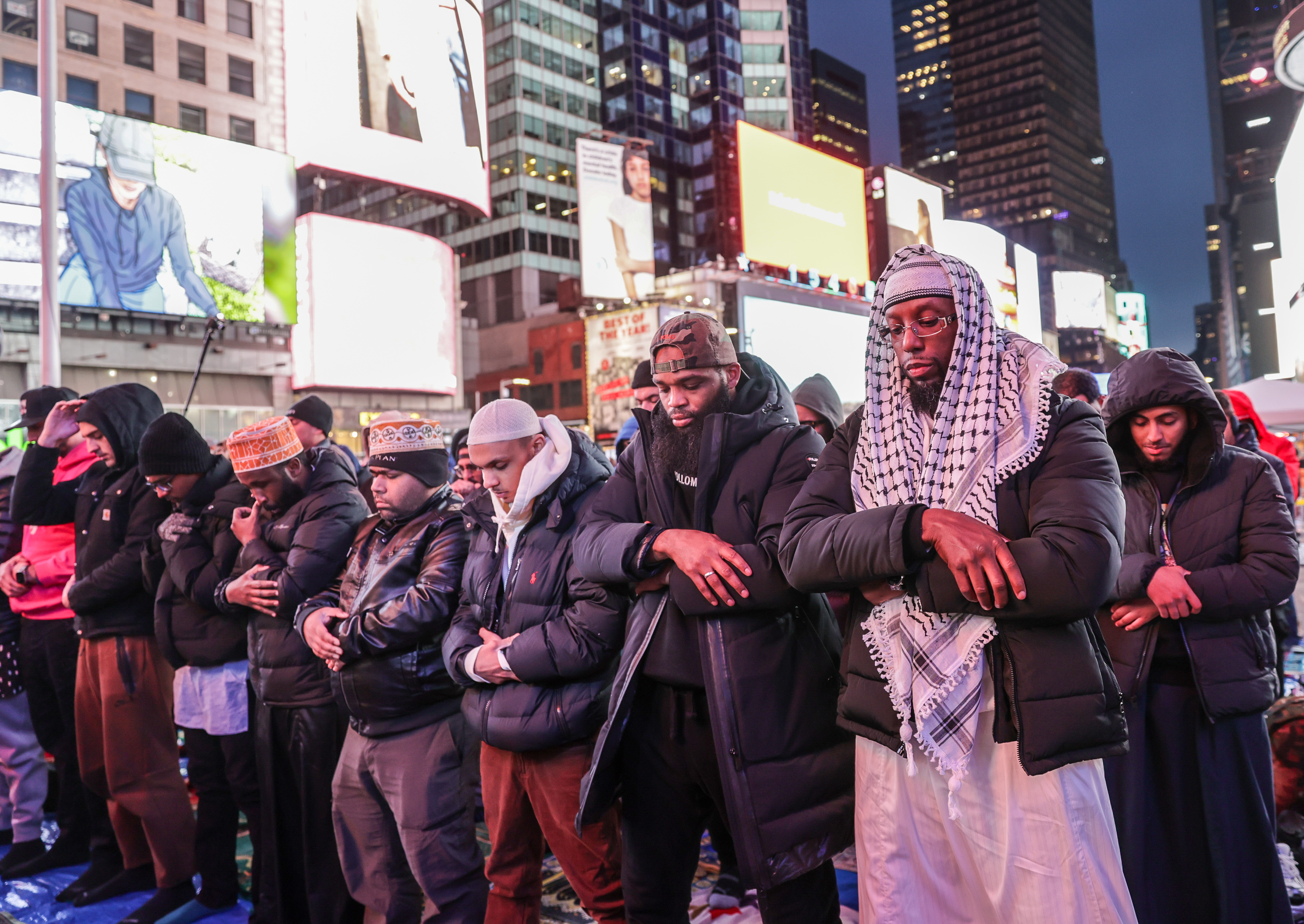 SAD: Teravih-namaz na Times Squareu u New Yorku