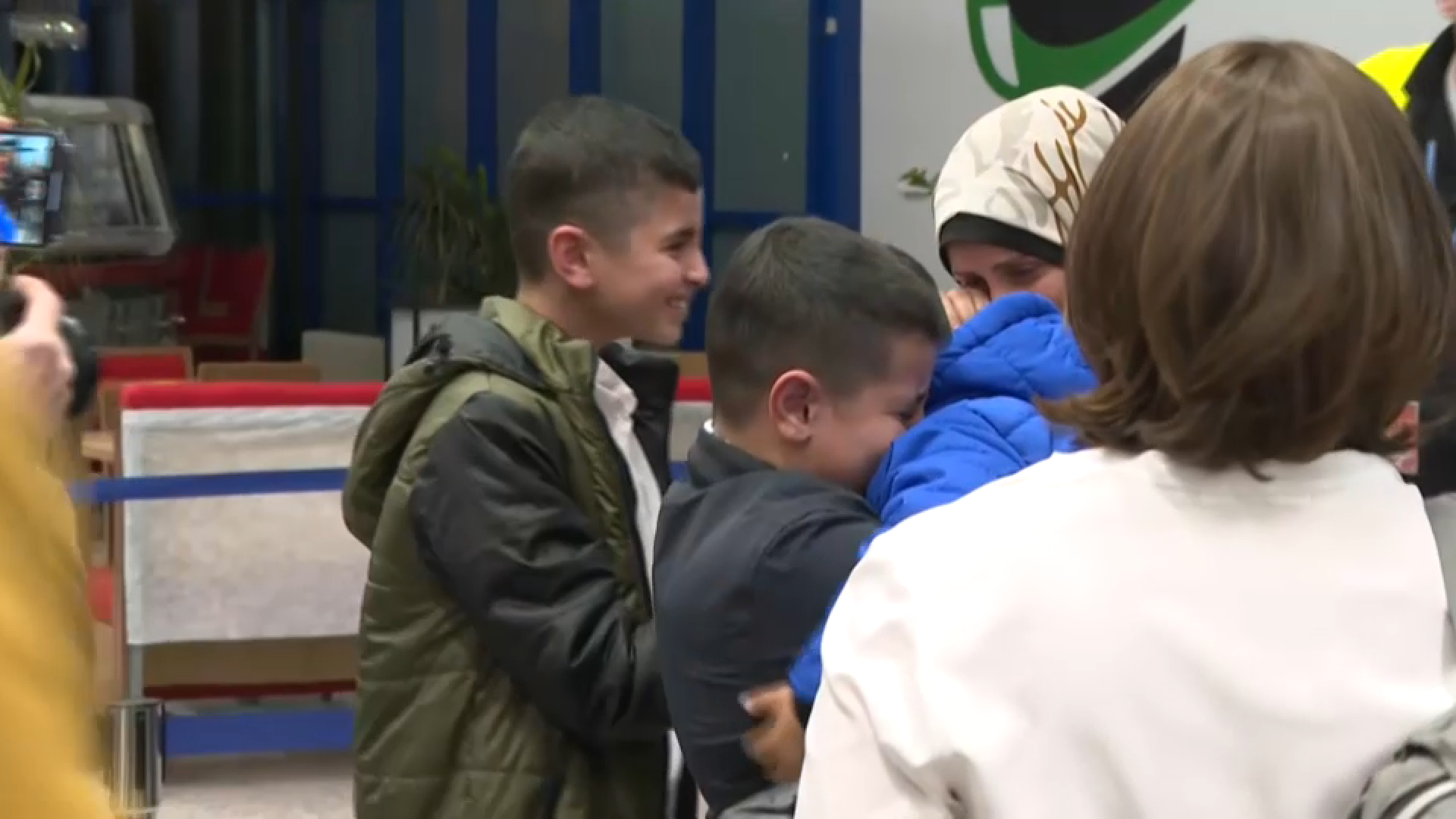 djecaci docekali majku i bracu gaza