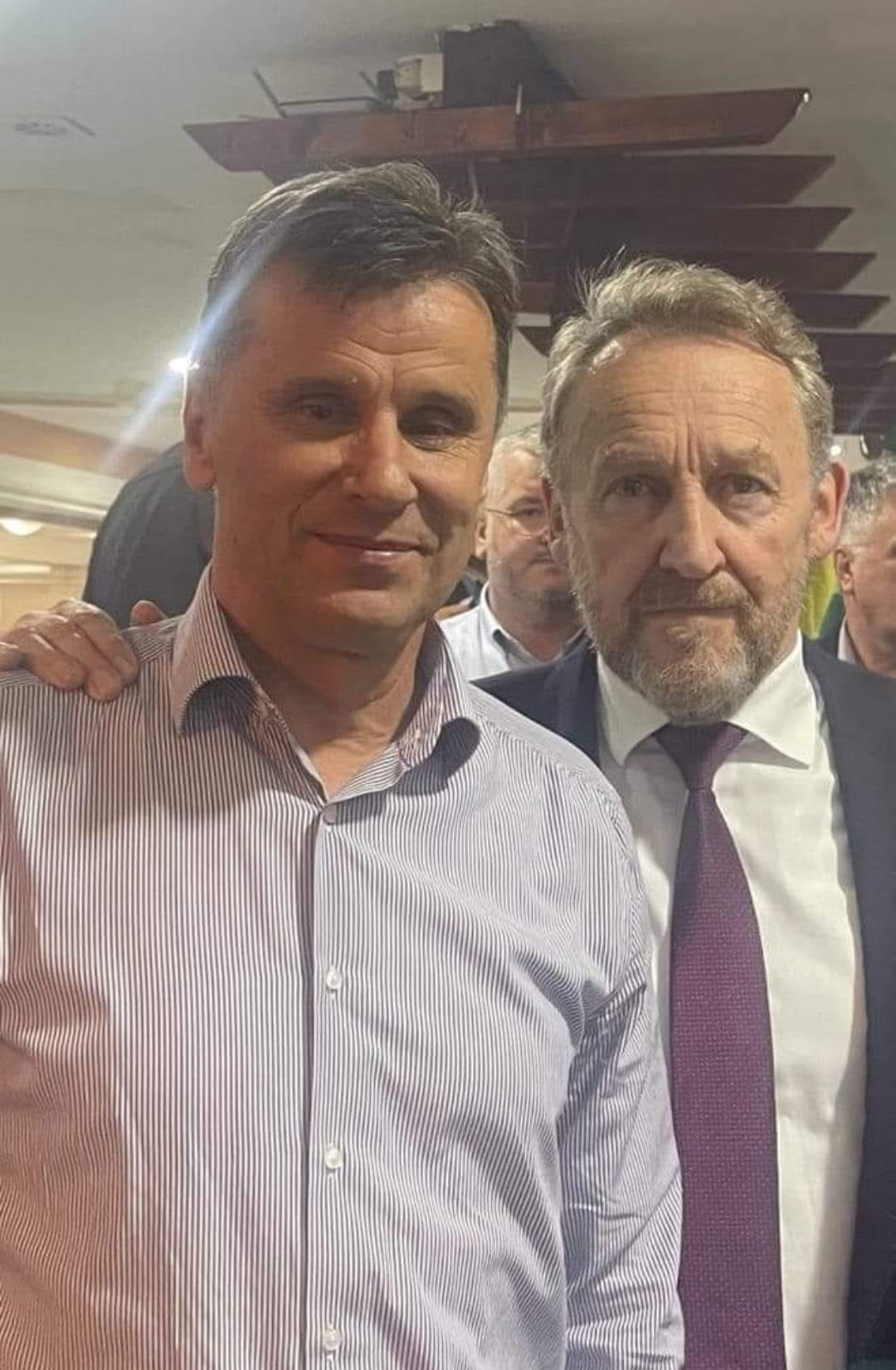 434142412_977844287032512_4571584945280706136_n