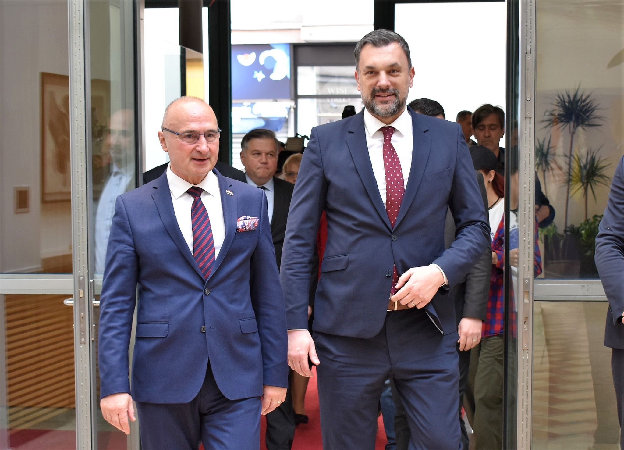 73316e86-c80b-4c79-920d-1007c372939c