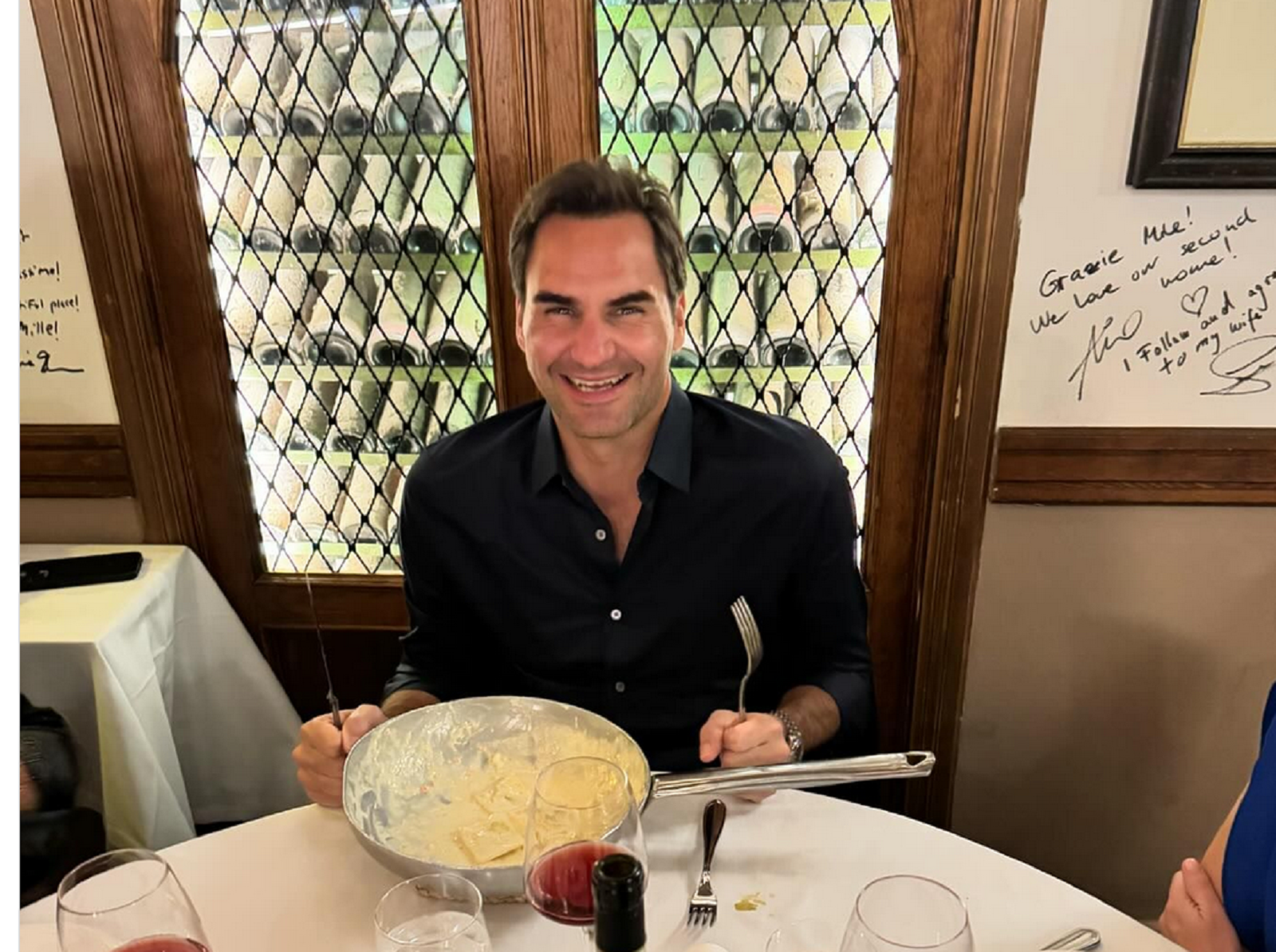 1711362873-Rodzer-Federer-rr