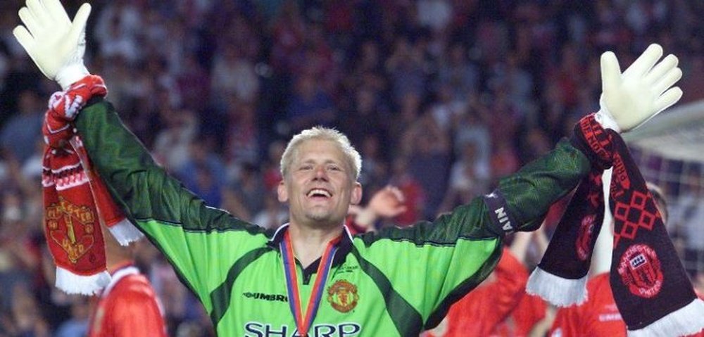 peter-schmeichel--celebrando-con-el-united--afp