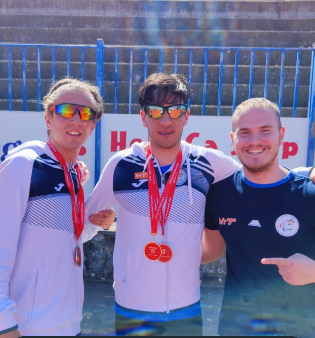 e4d03466-0c86-41ce-9a59-3042aeacfd53