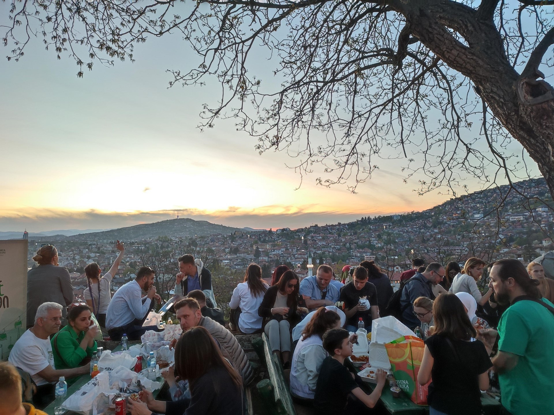 thumbnail_pro-AGMJ4j37