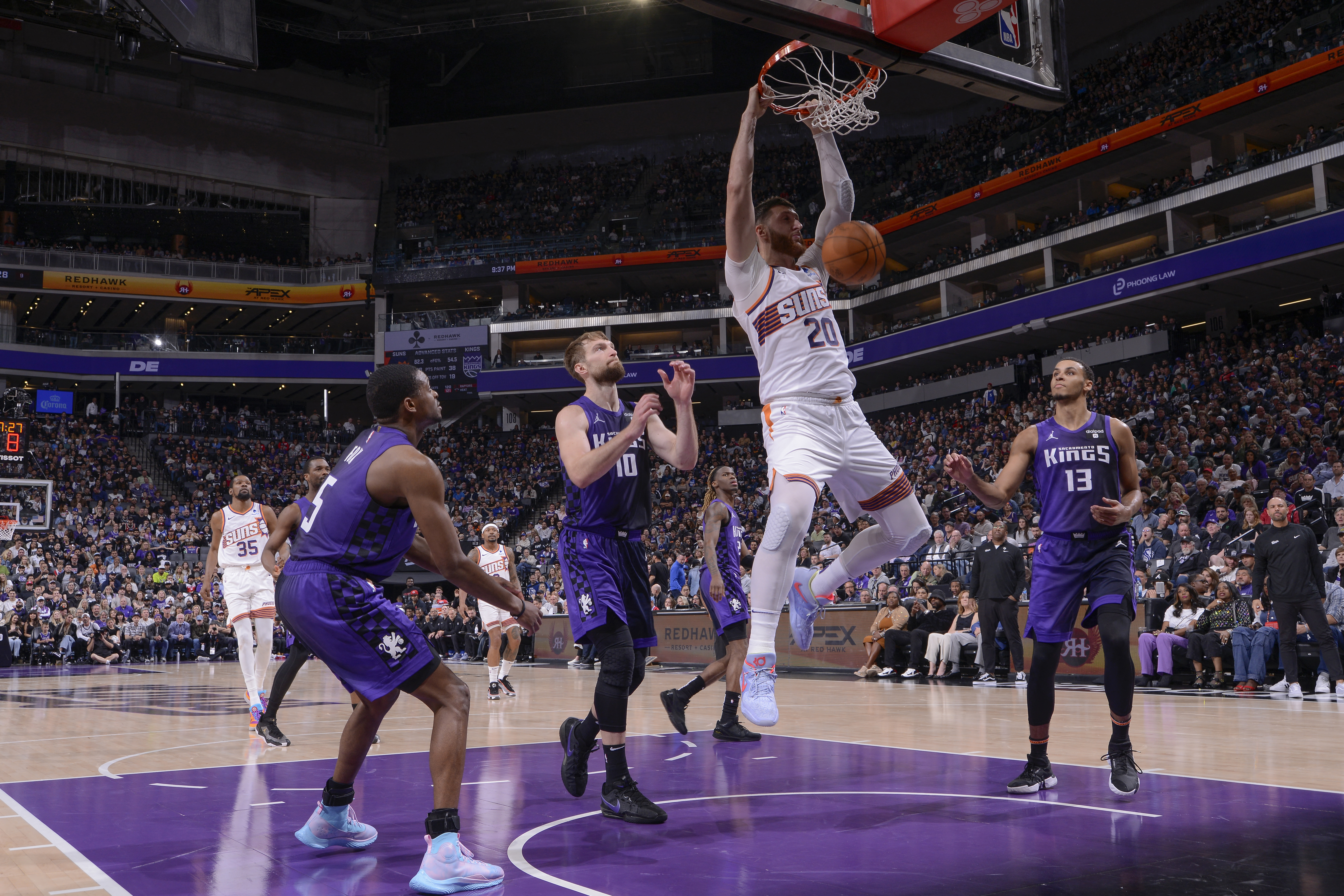 Phoenix Suns v Sacramento Kings