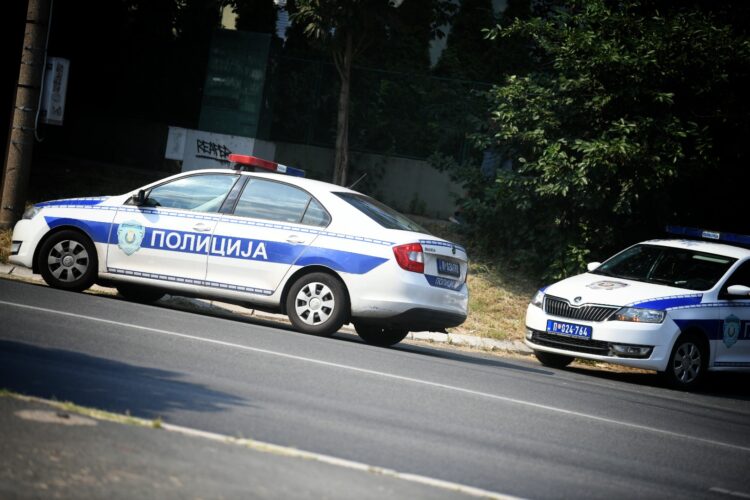 1702294172-policija_auto_foto_vesna_lalic_novars