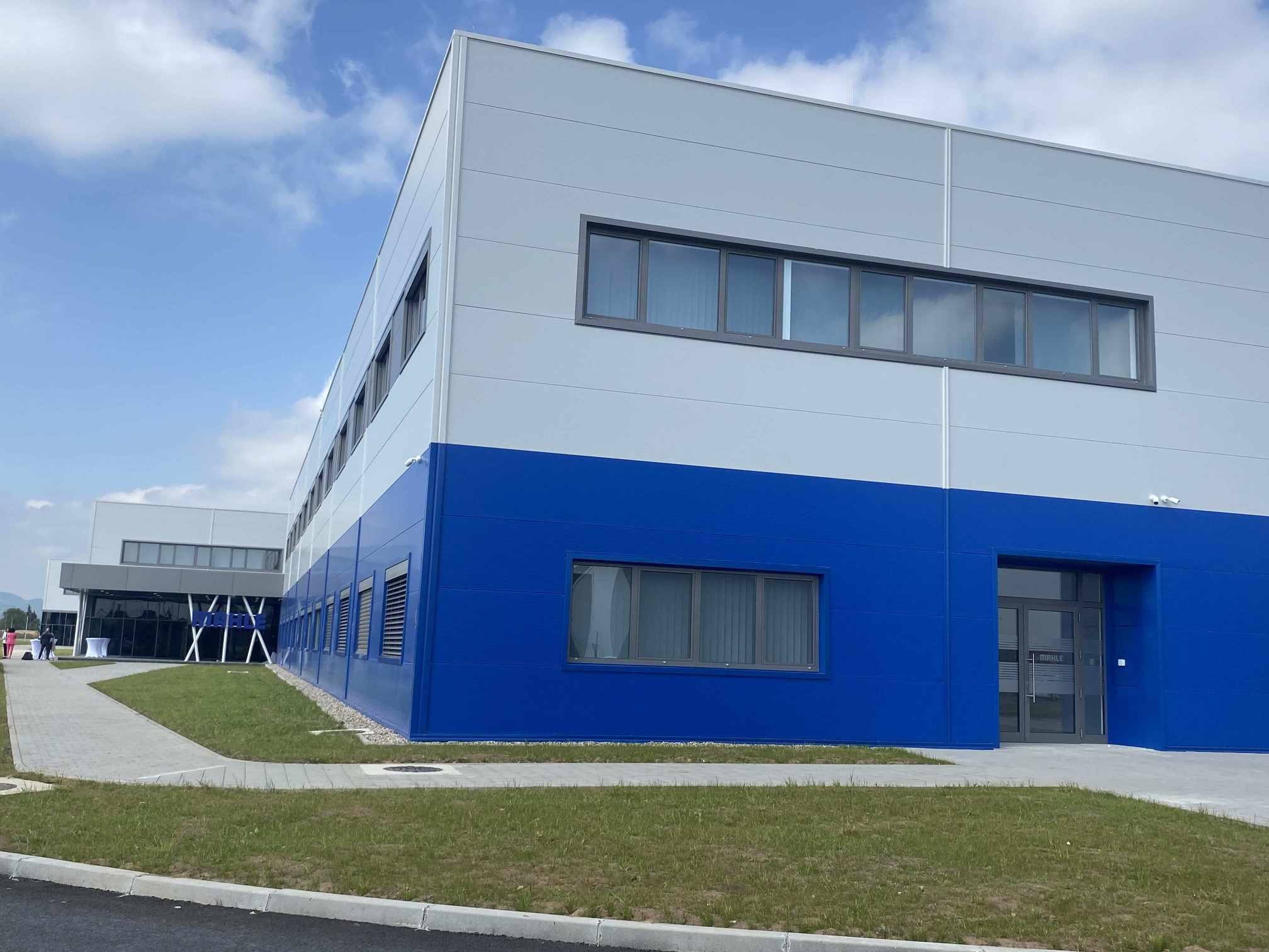 70478150-3ad8-403b-ae47-8f398f91430e