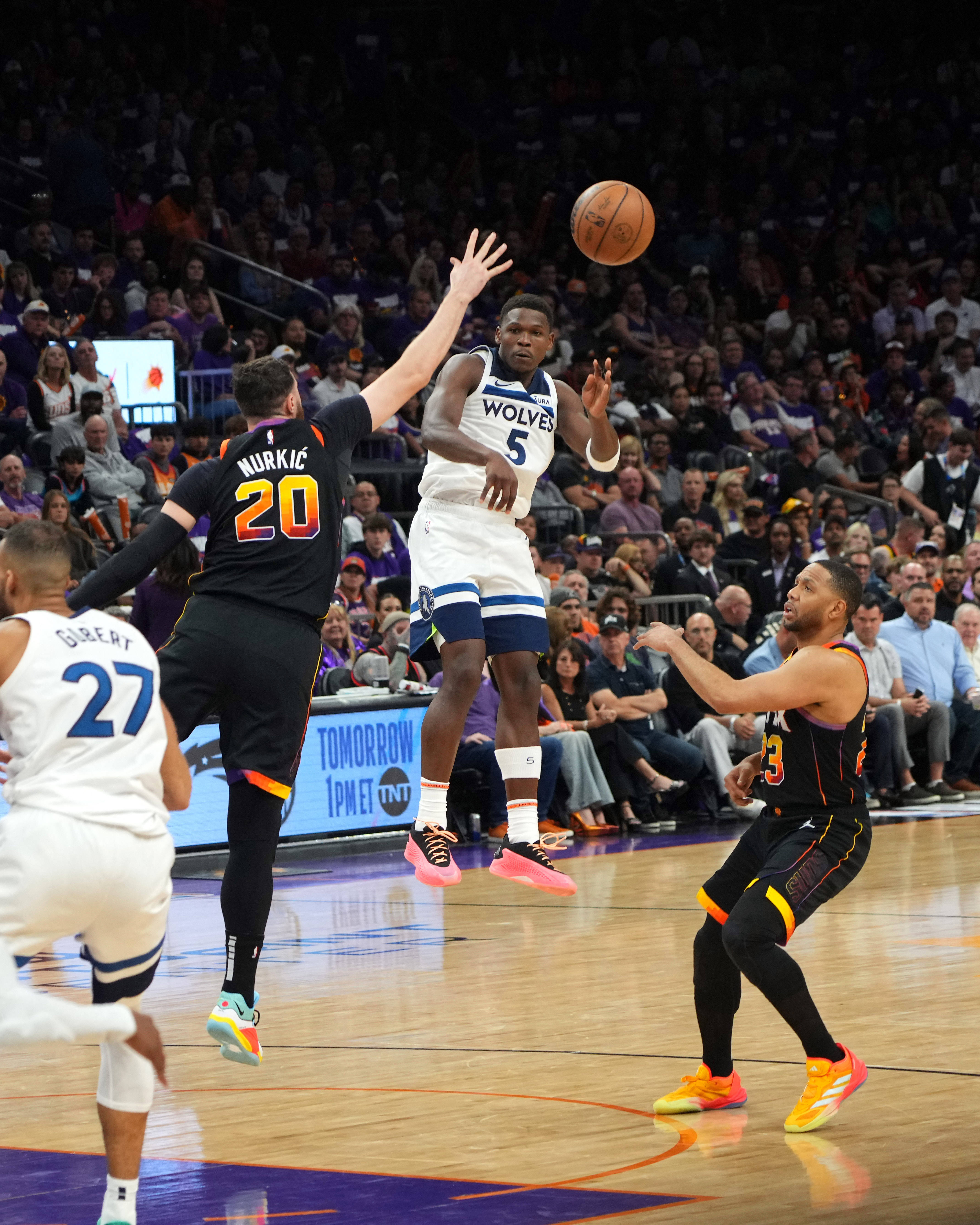 NBA: Playoffs-Minnesota Timberwolves at Phoenix Suns