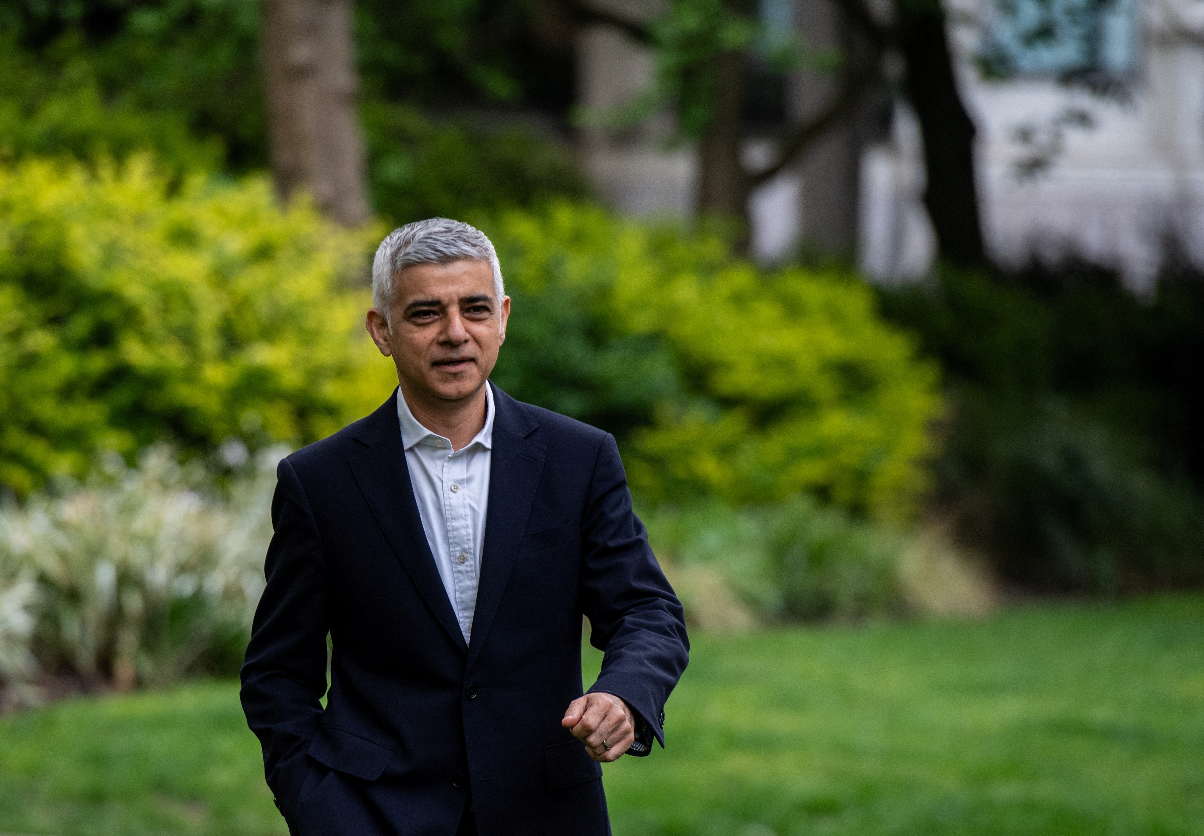 Sadiq Khan campaigns day before London Mayoral elections