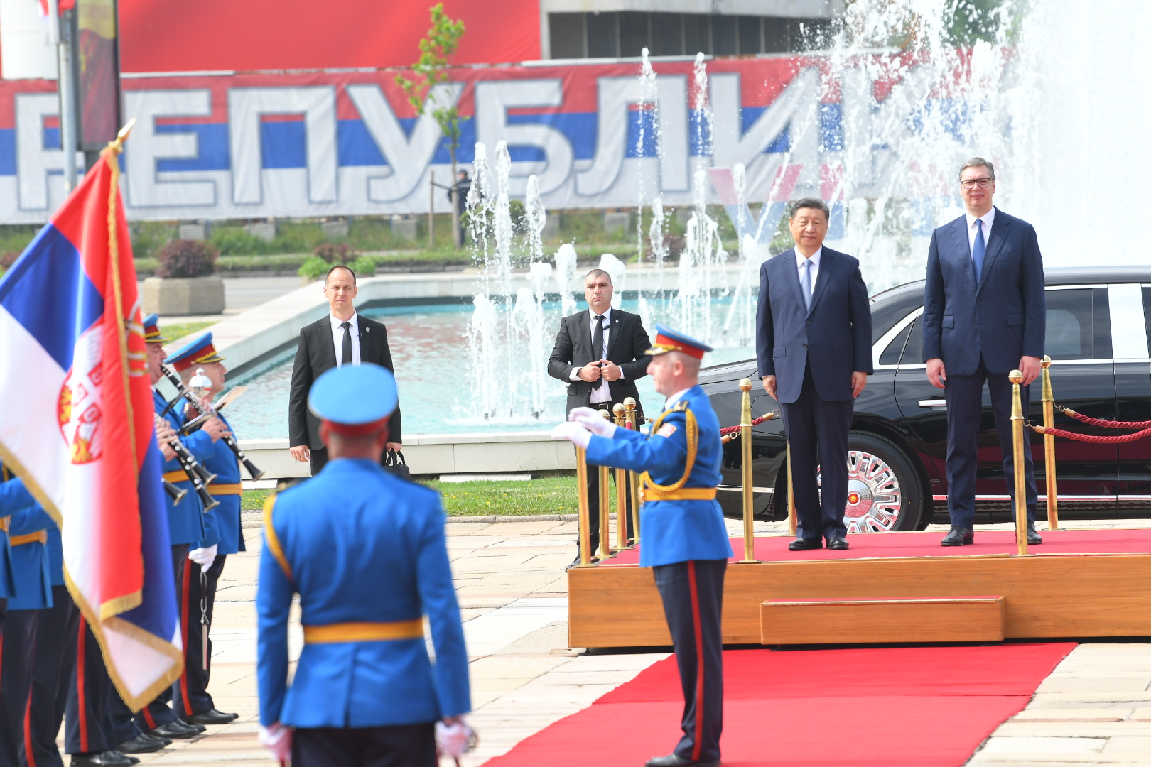 Beograd: Vučić uz najviše državne počasti dočekao kineskog predsjednika Xi Jinpinga