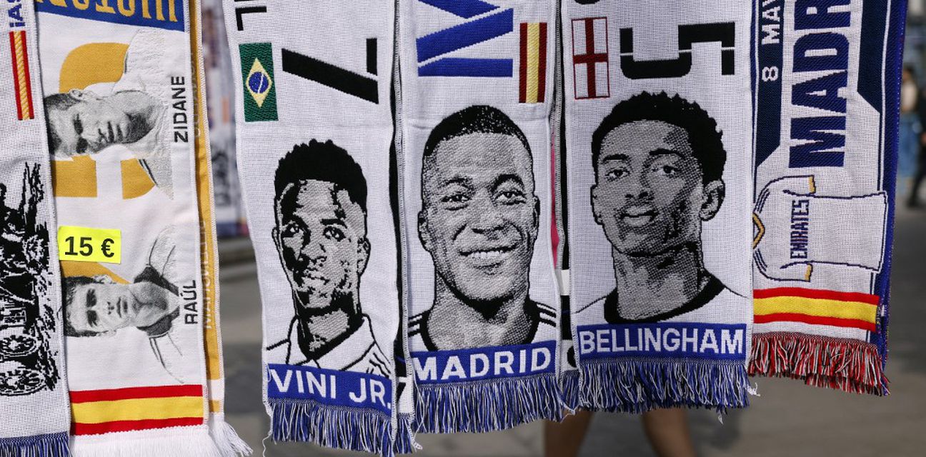 62817023-mbappe-bellingham-i-vinicius-na-salovima-reala