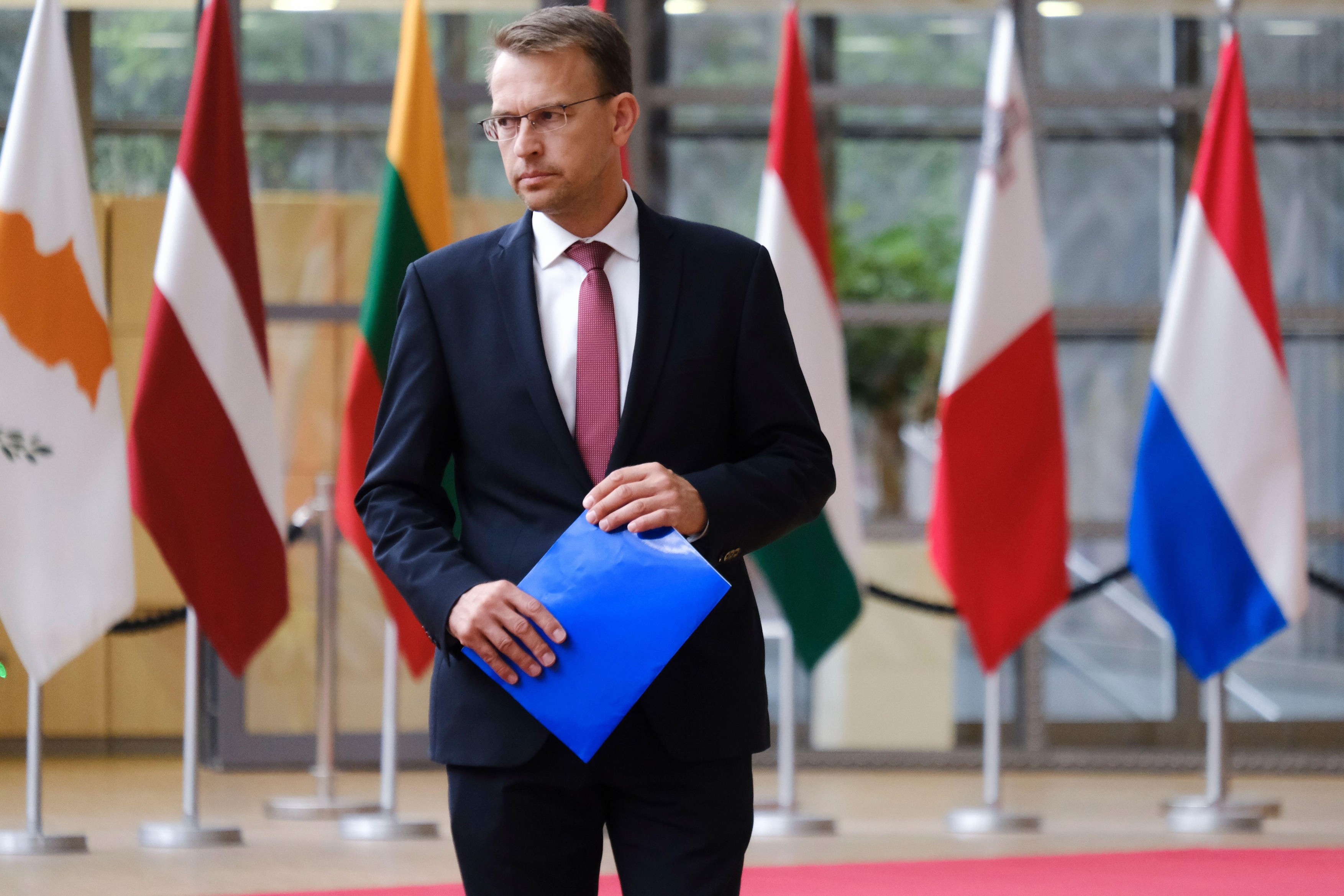Brussels, Belgium. 20th July, 2023. Spokesperson of European Commission, Peter STANO arrives for a meeting of EU Foreign Affairs Council (FAC) at the EU headquarters in Brussels, Belgium on July 20, 2023. Credit: ALEXANDROS MICHAILIDIS/Alamy Live News