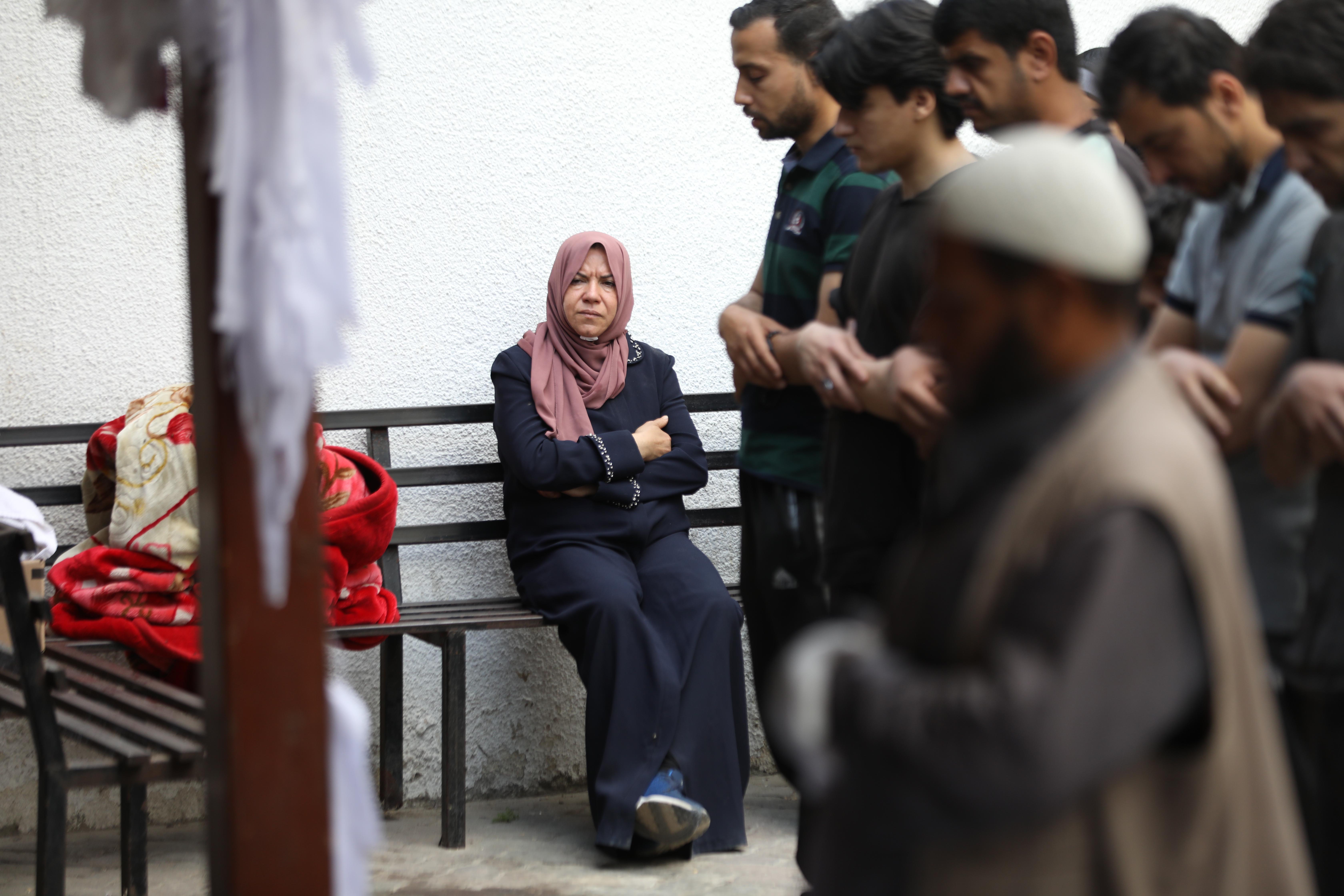 Potresne fotografije iz Gaze: Oproštaj porodica od ubijene djece