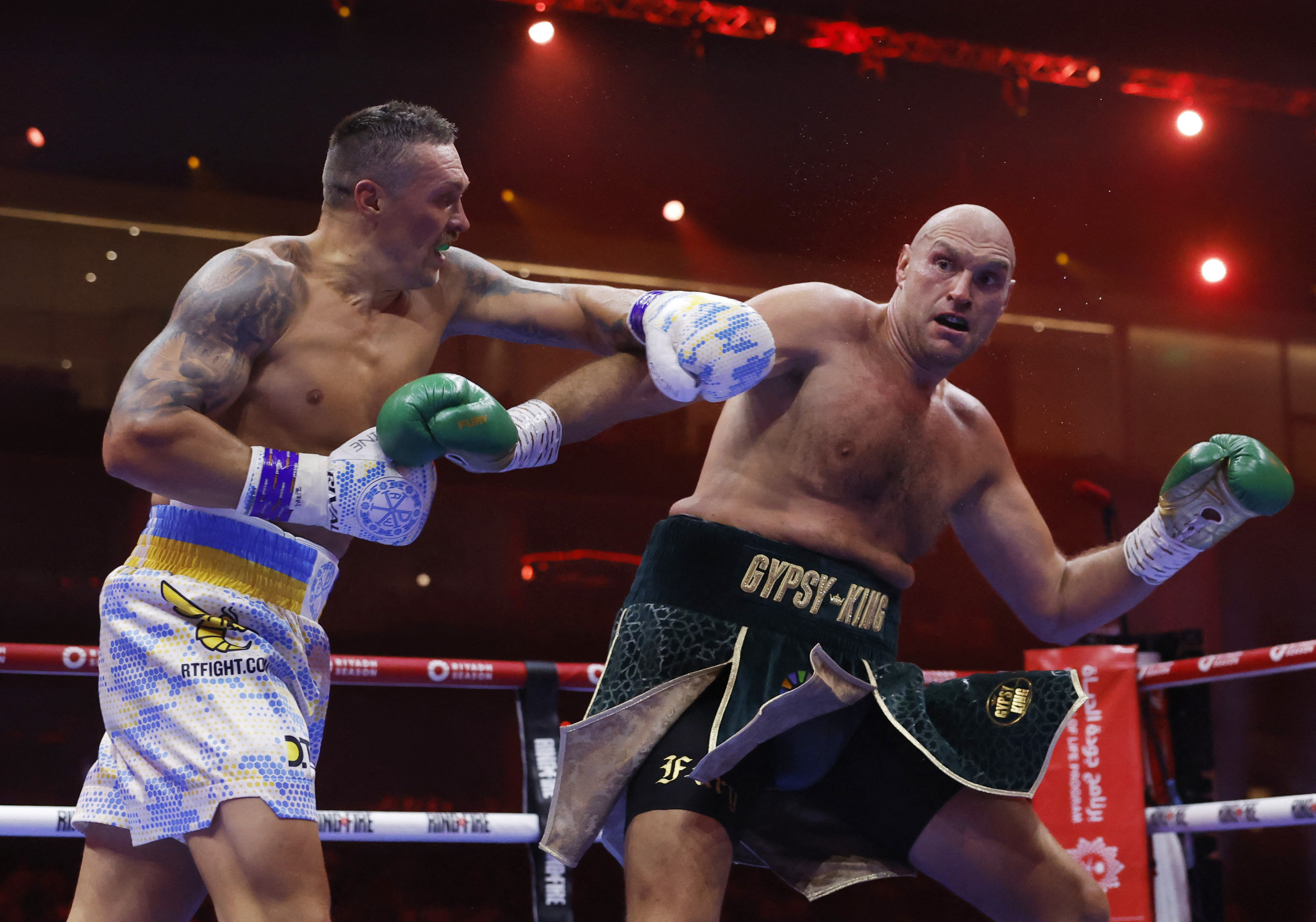 Tyson Fury v Oleksandr Usyk