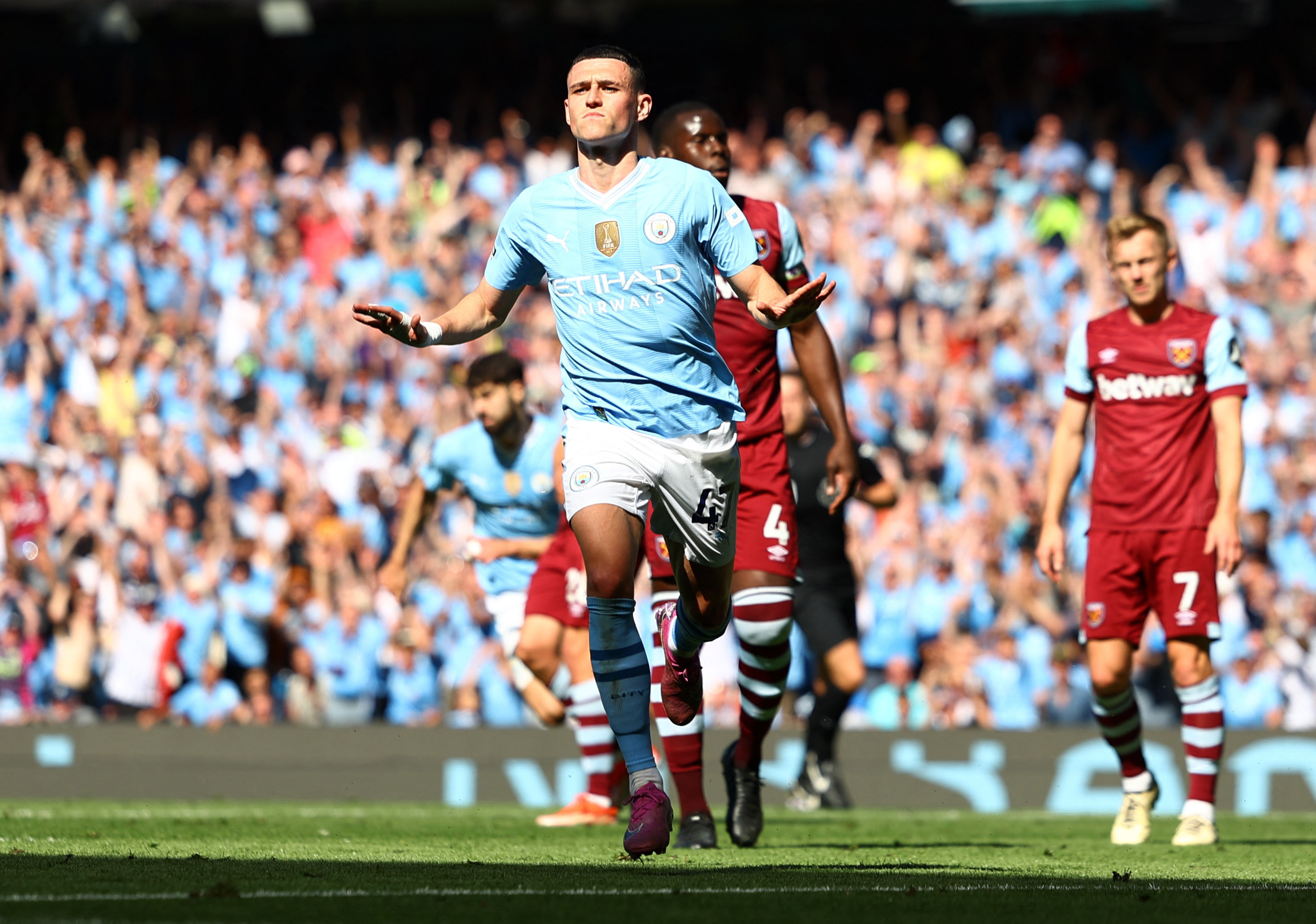 REUTERS/Molly Darlington 