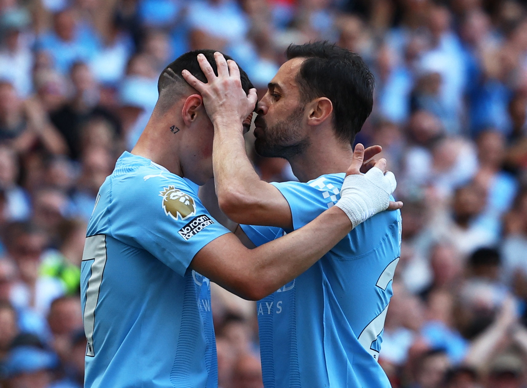 REUTERS/Molly Darlington 