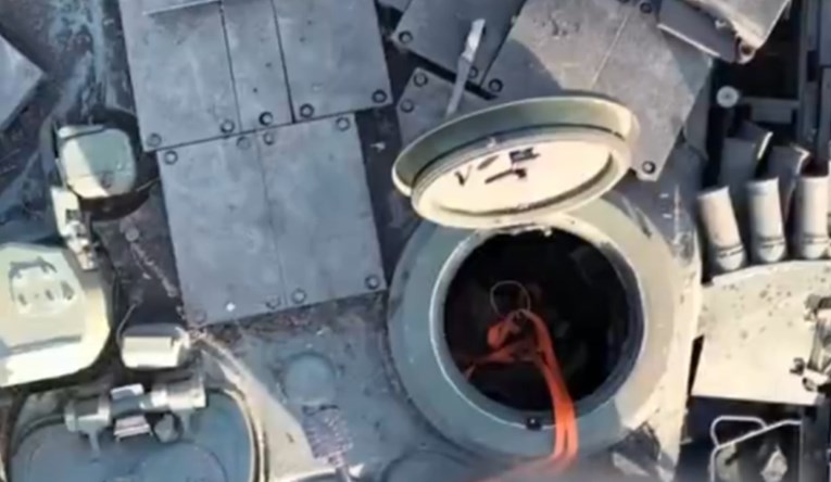 e90c4f97-2e68-48b3-9bd4-30405ded3057