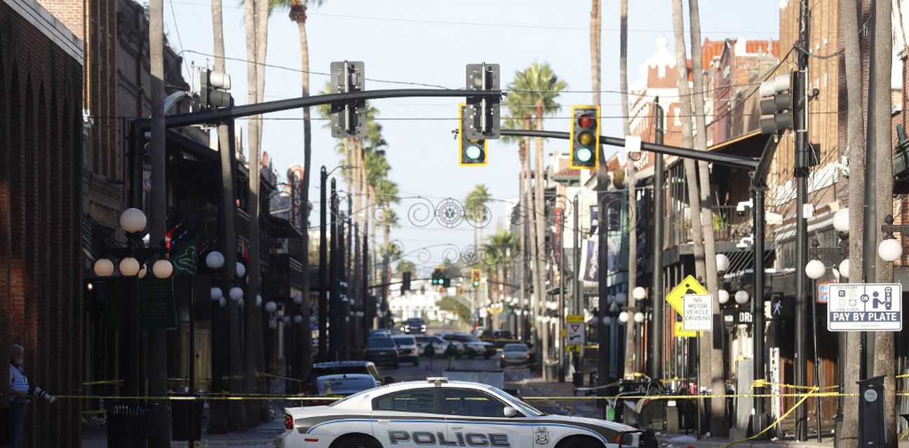 62824850-policija-ilustracija