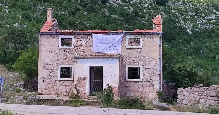 f29e7453-bd8a-4097-91b5-0f15e510868f