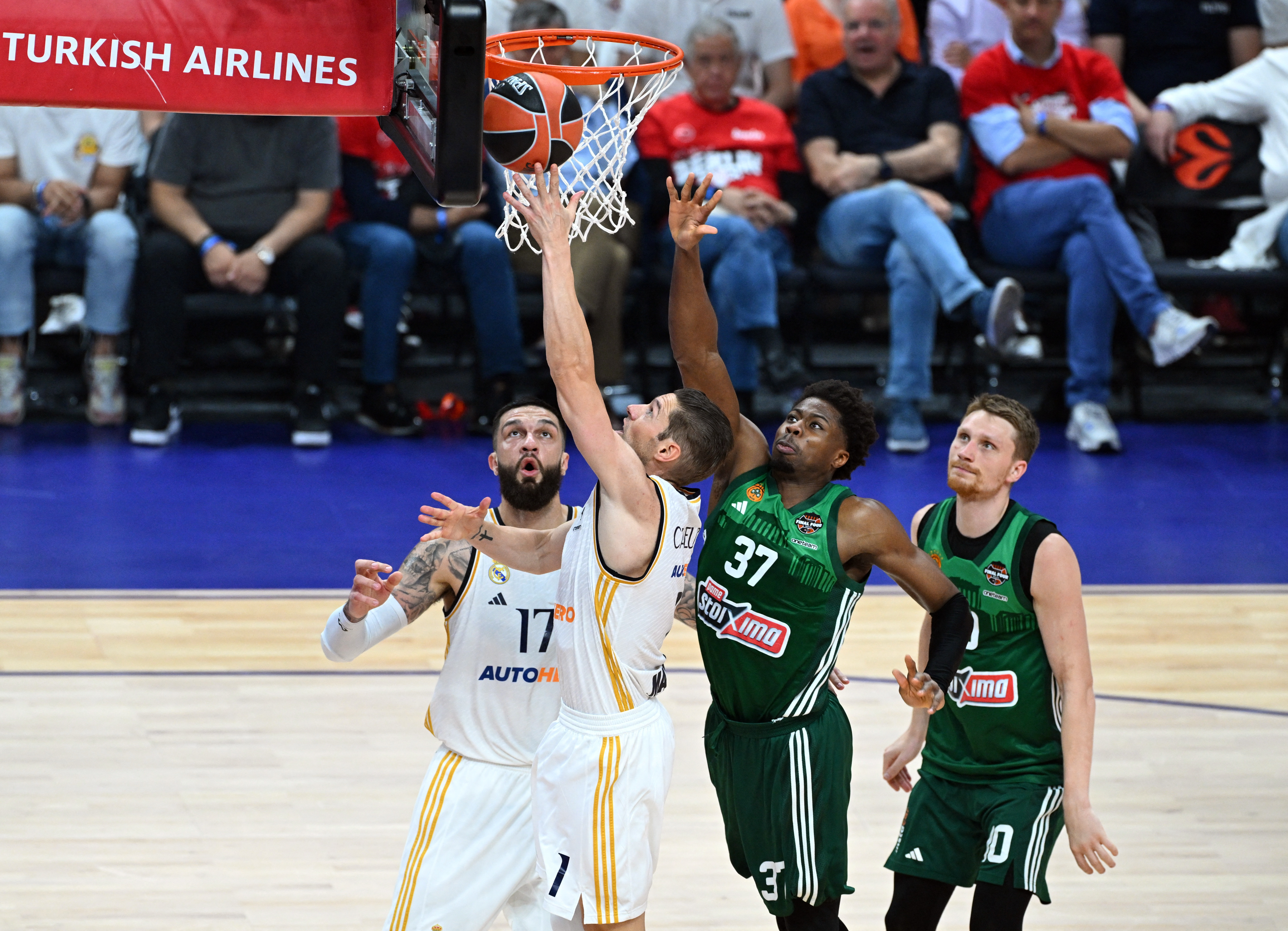 REUTERS/Annegret Hilse