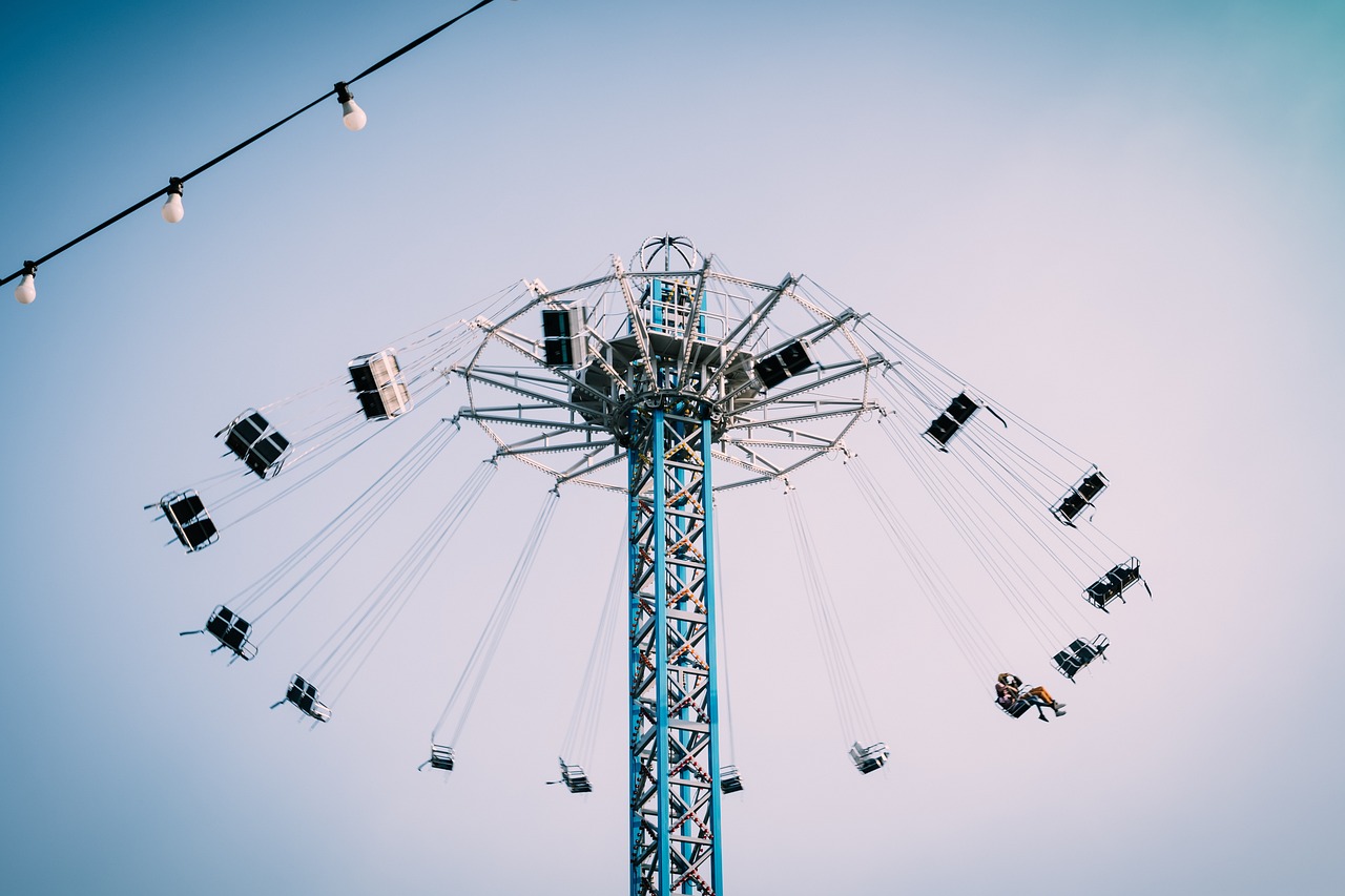 ringispil vrtuljak zabavni park