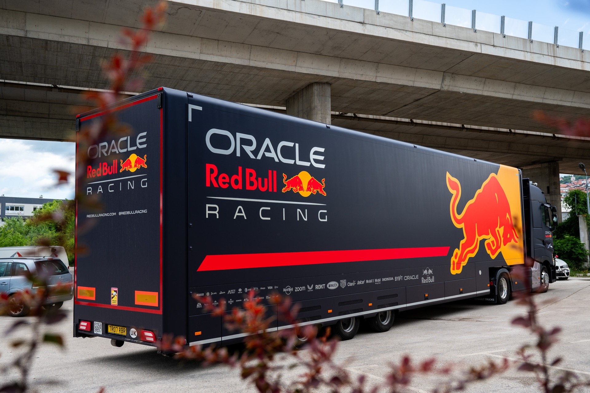 thumbnail_DR_240603_Red_Bull_Truck_Arrival_0001 (18)