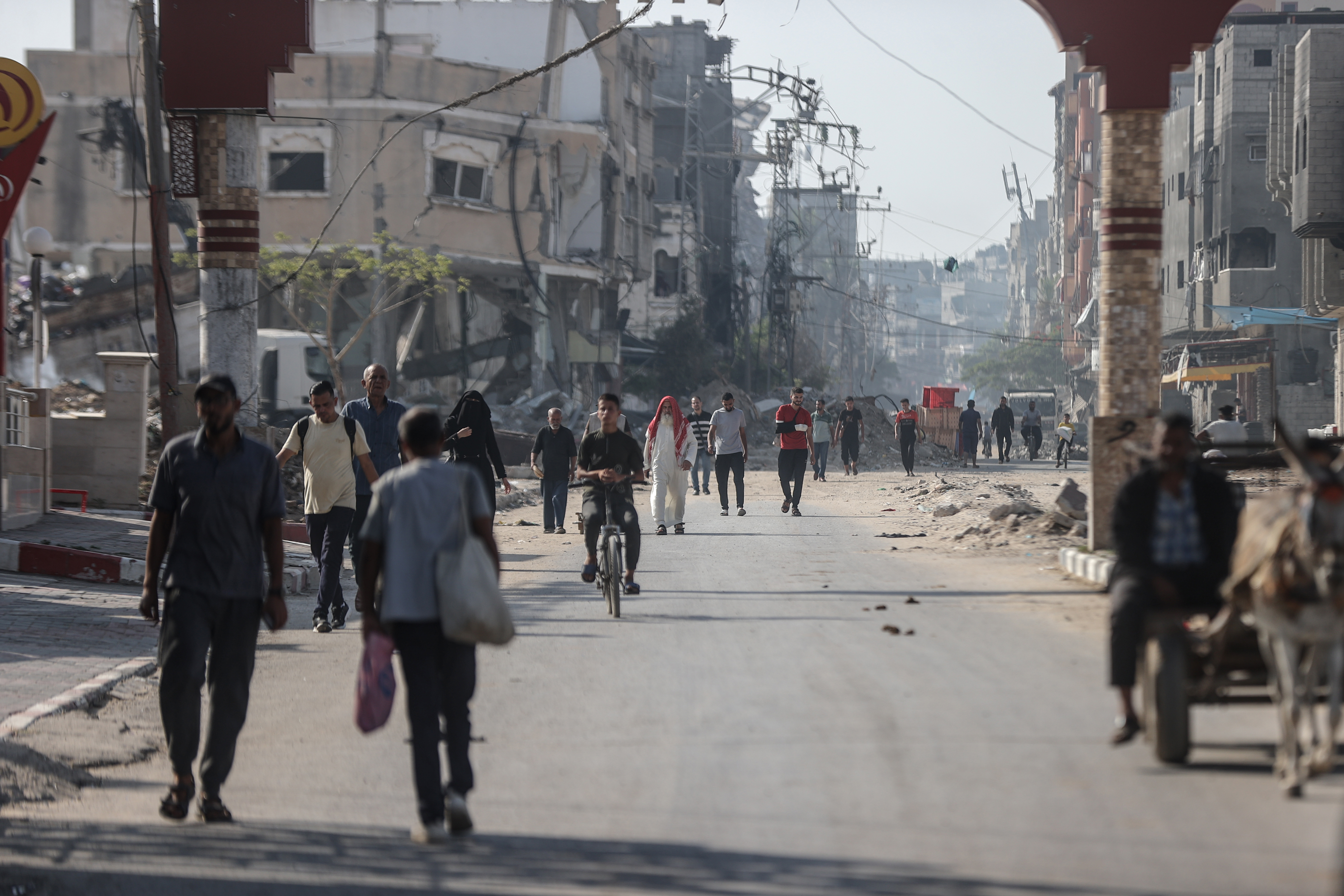 Gaza: Stotine Palestinaca napušta izbjeglički kamp Al-Bureij zbog najnovijih izraelskih napada