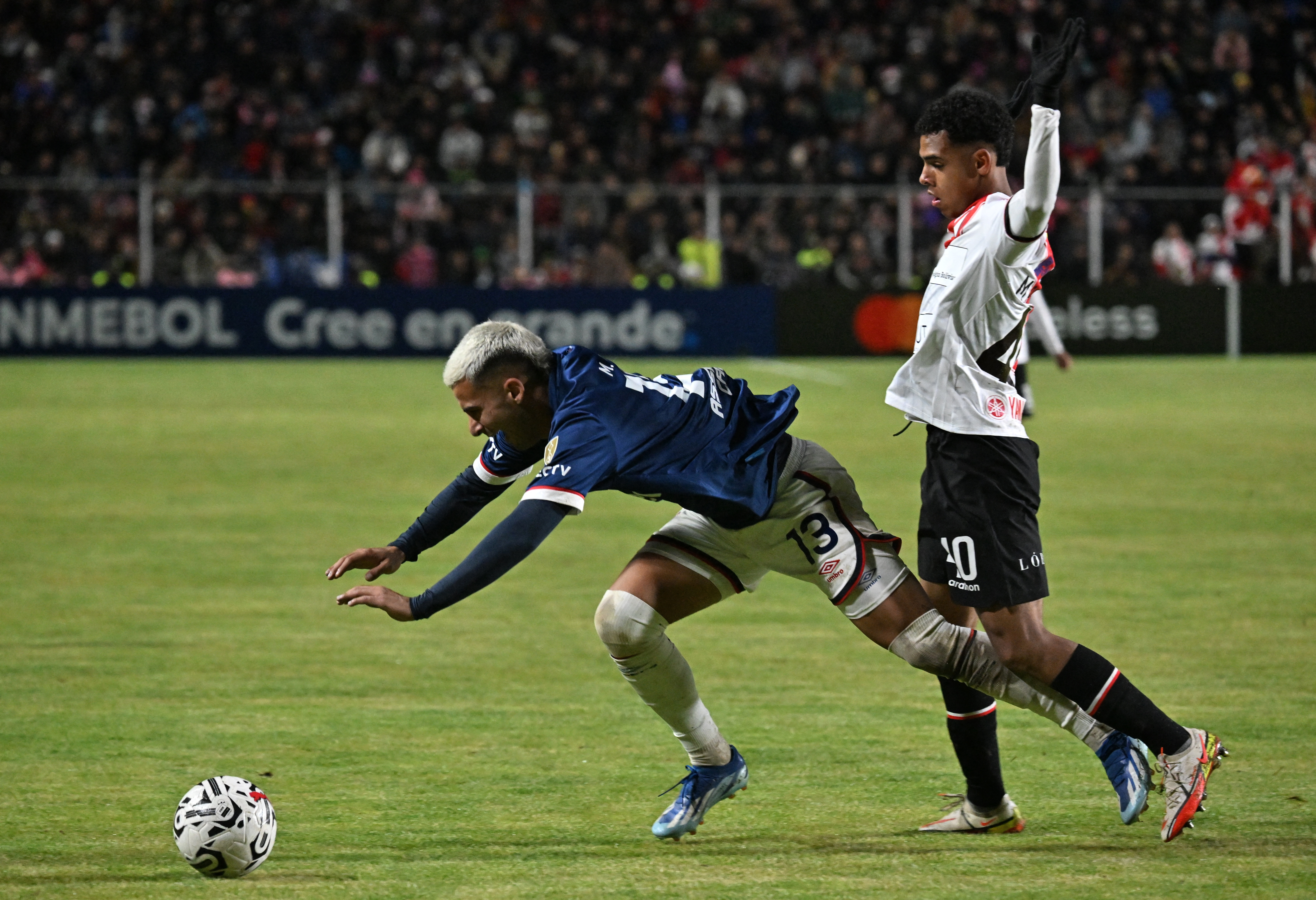 FBL-LIBERTADORES-ALWAYS-NACIONALURU