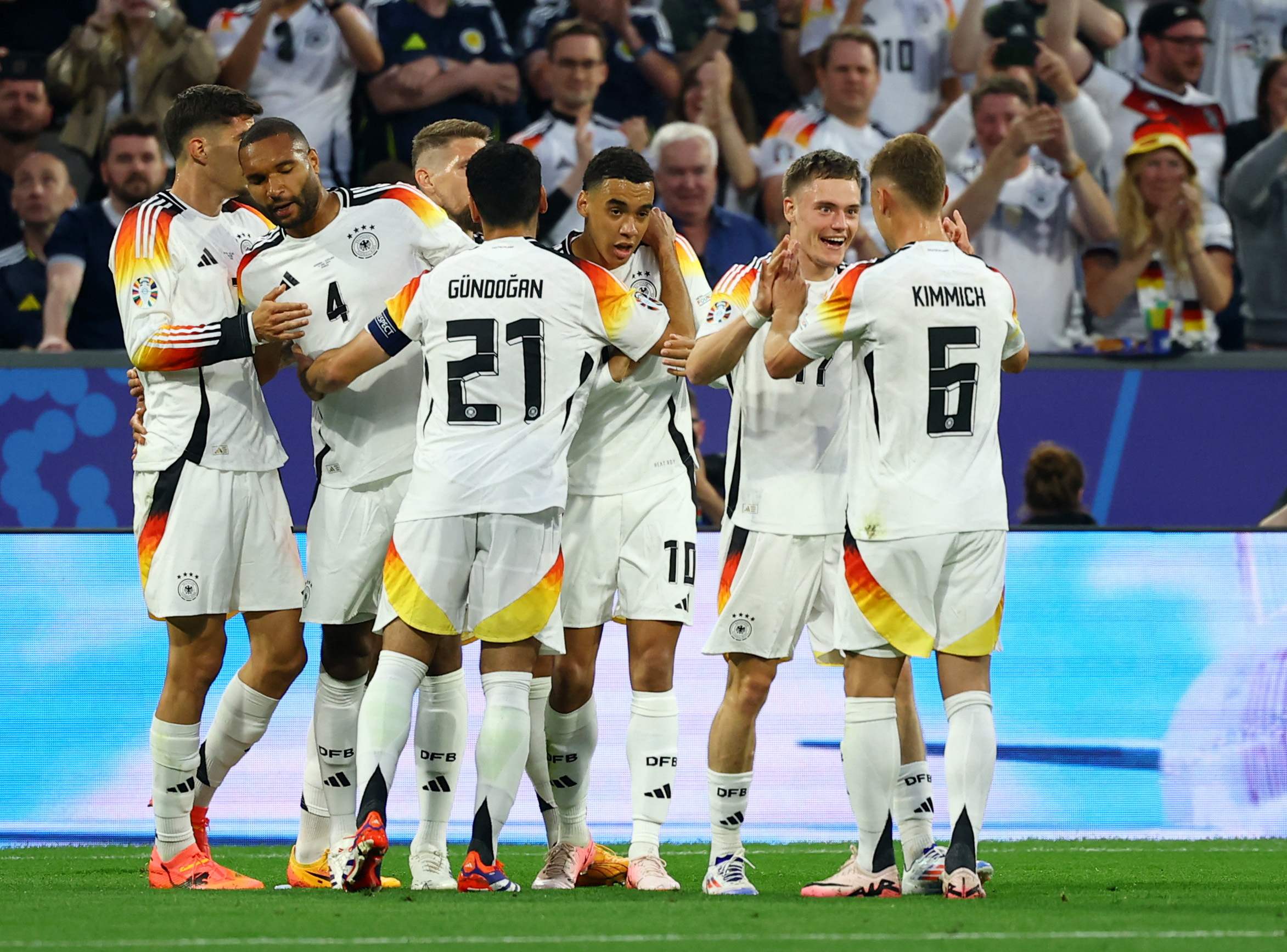  REUTERS/Kai Pfaffenbach