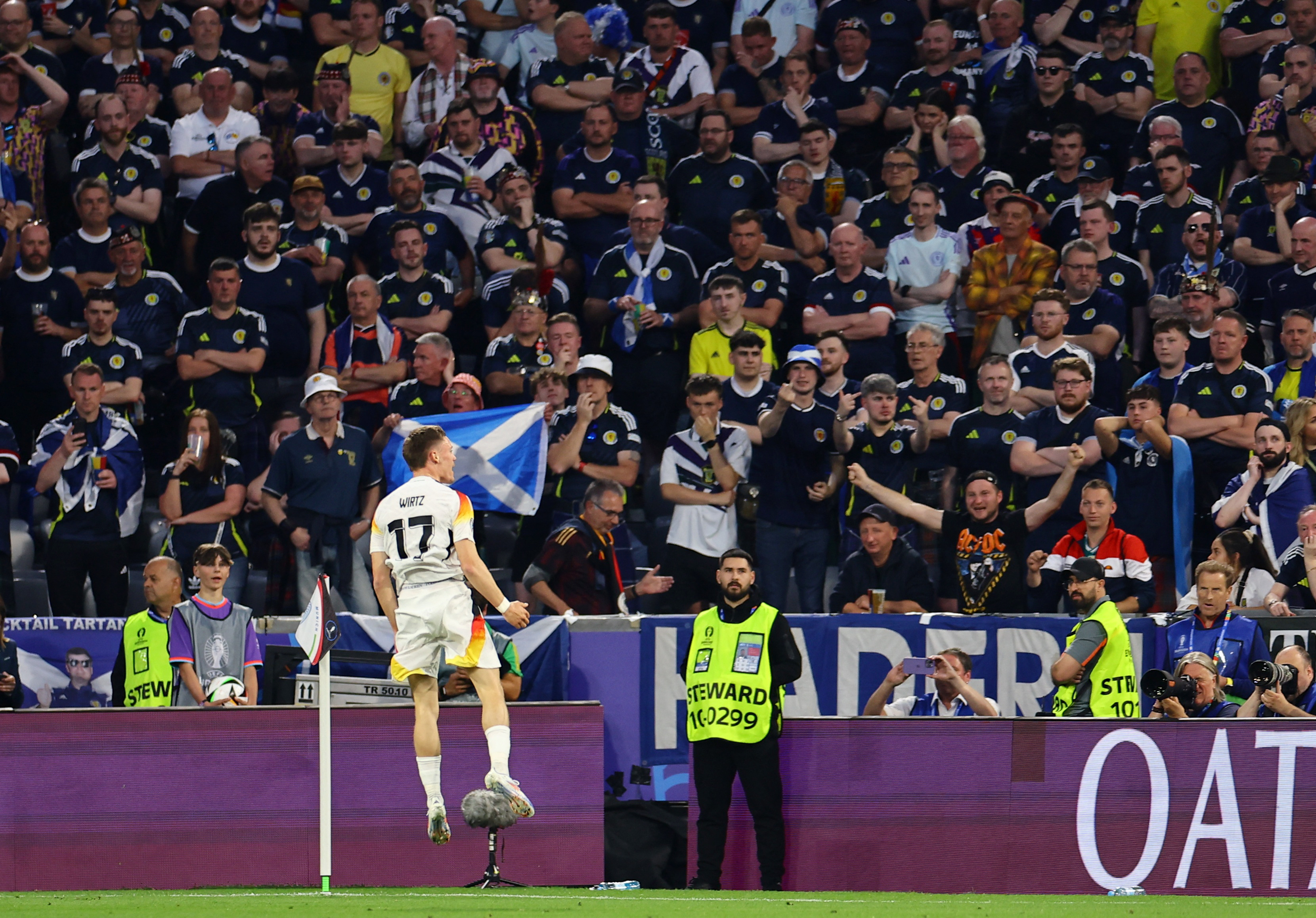 REUTERS/Leonhard Simon