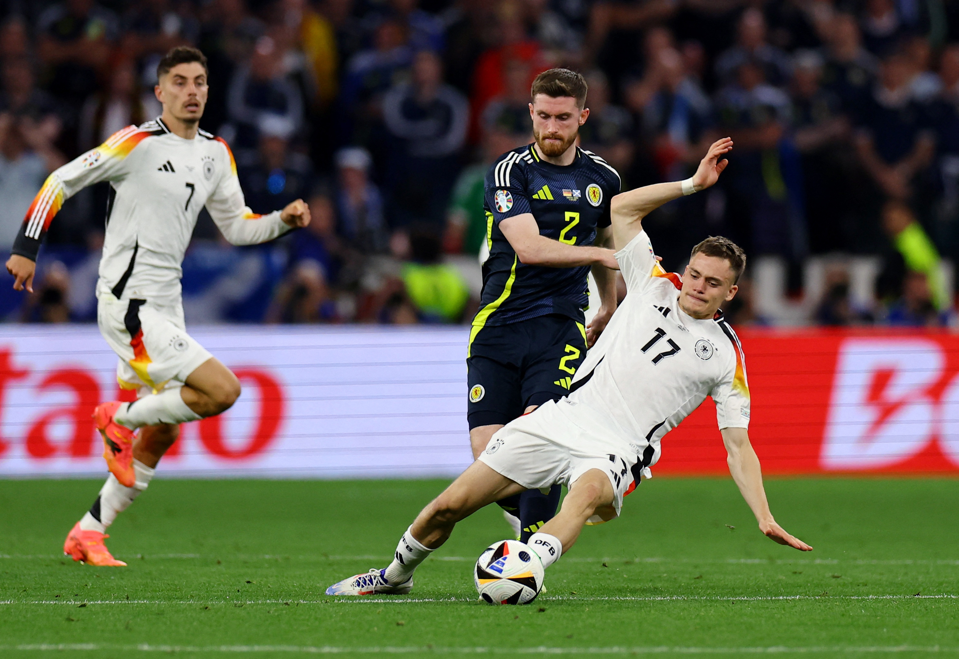 REUTERS/Leonhard Simon